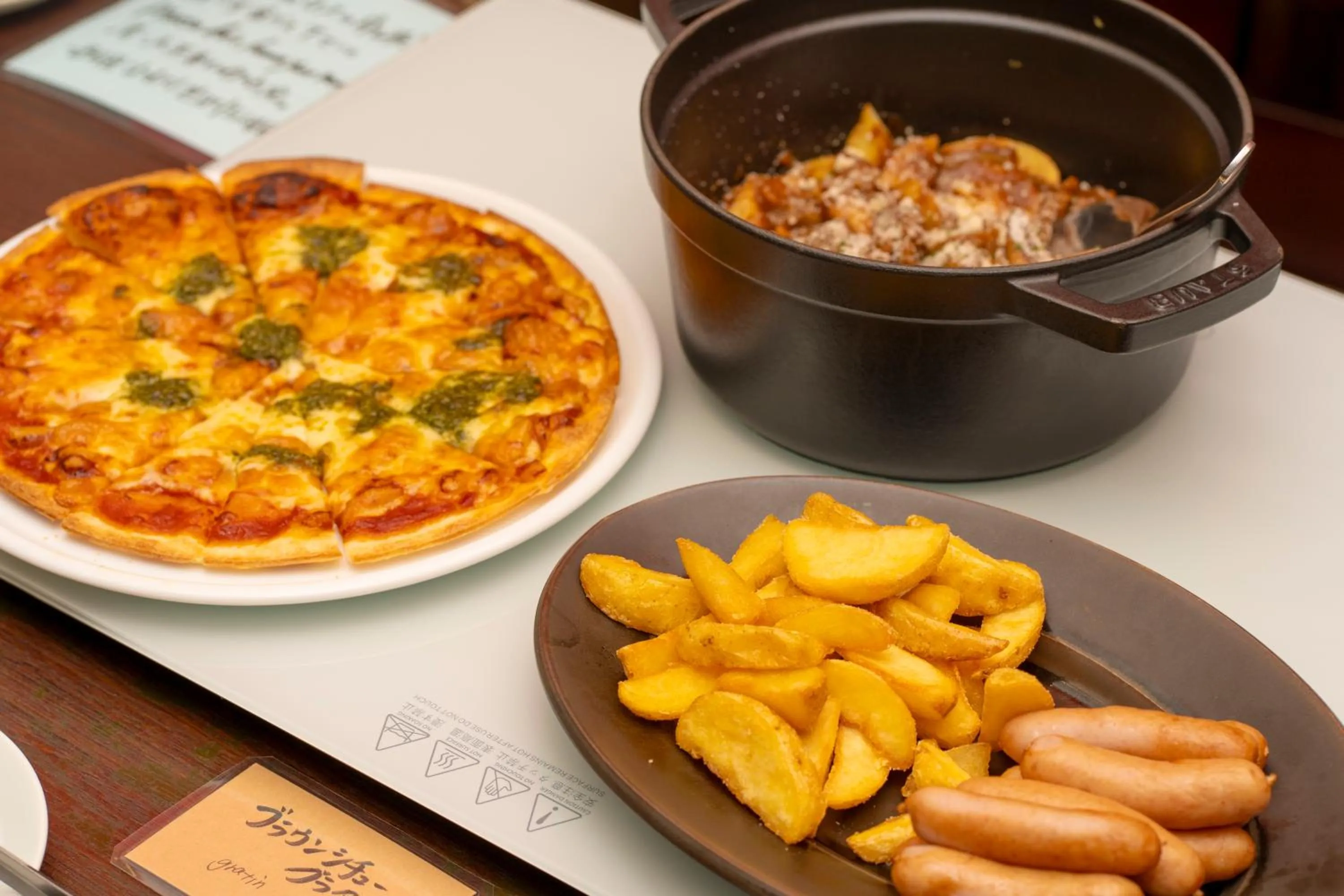 Restaurant/places to eat in the b hakata