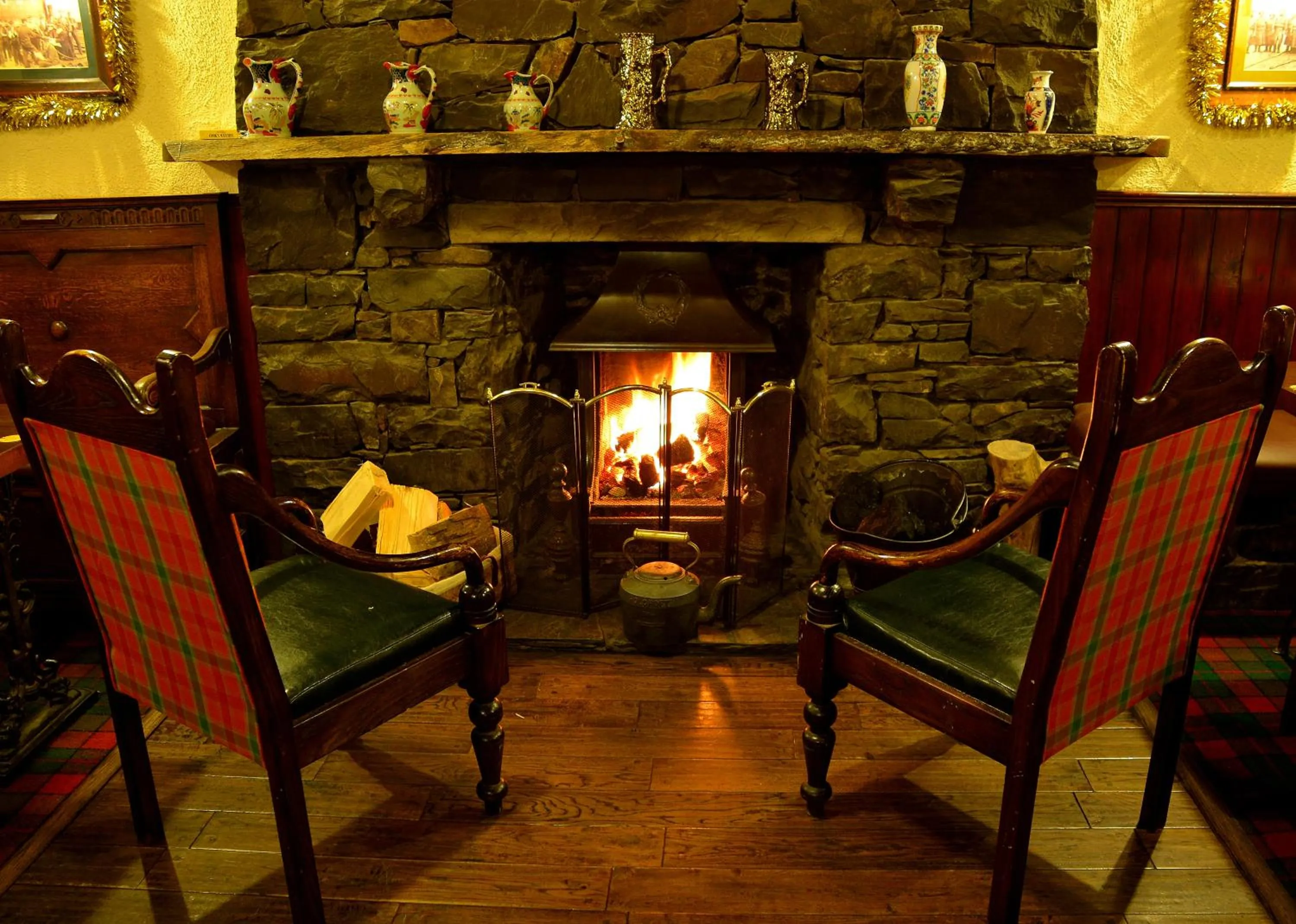 Lounge or bar in Crown hotel