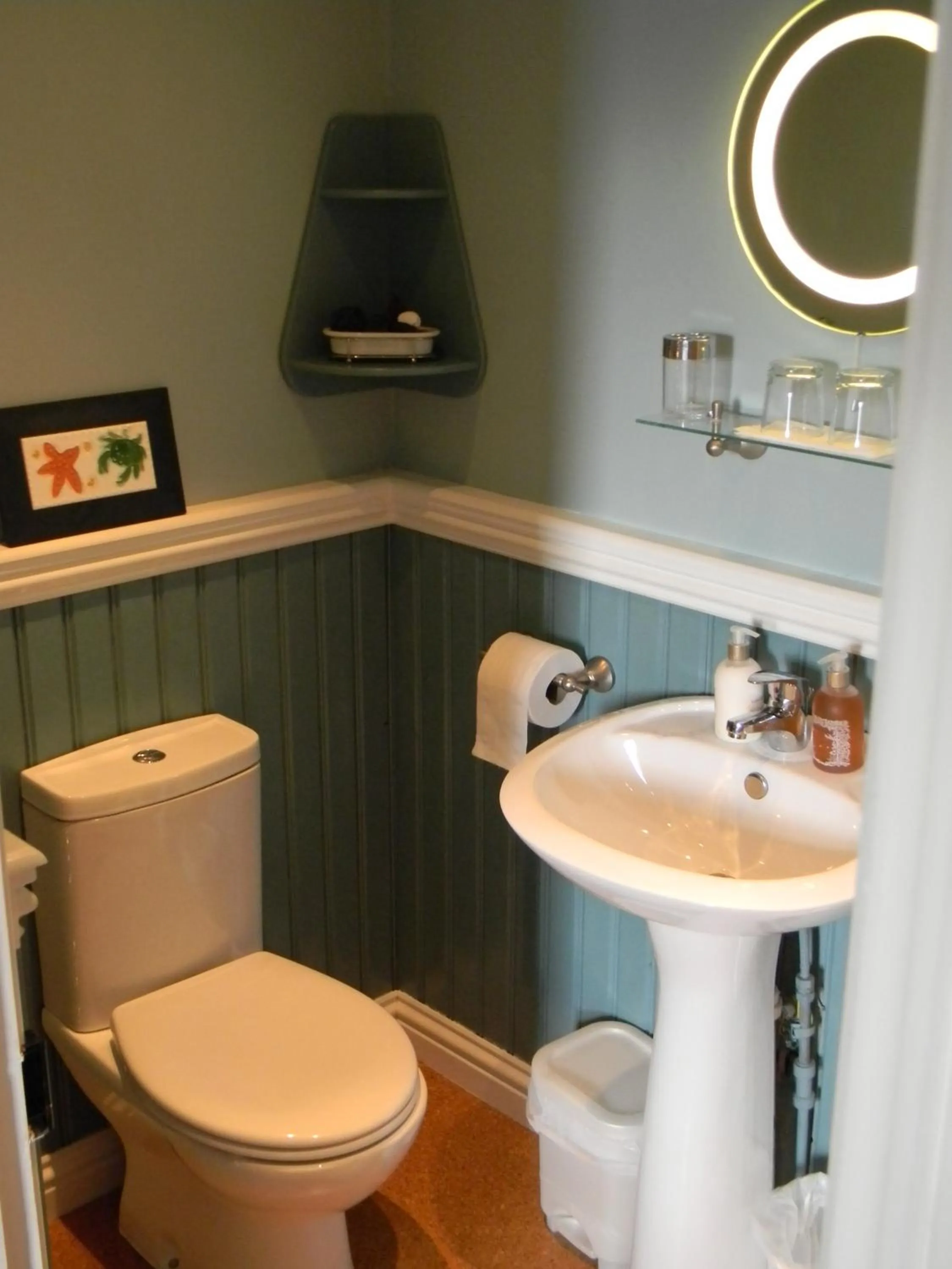 Bathroom in Ugiebrae House Bed & Breakfast