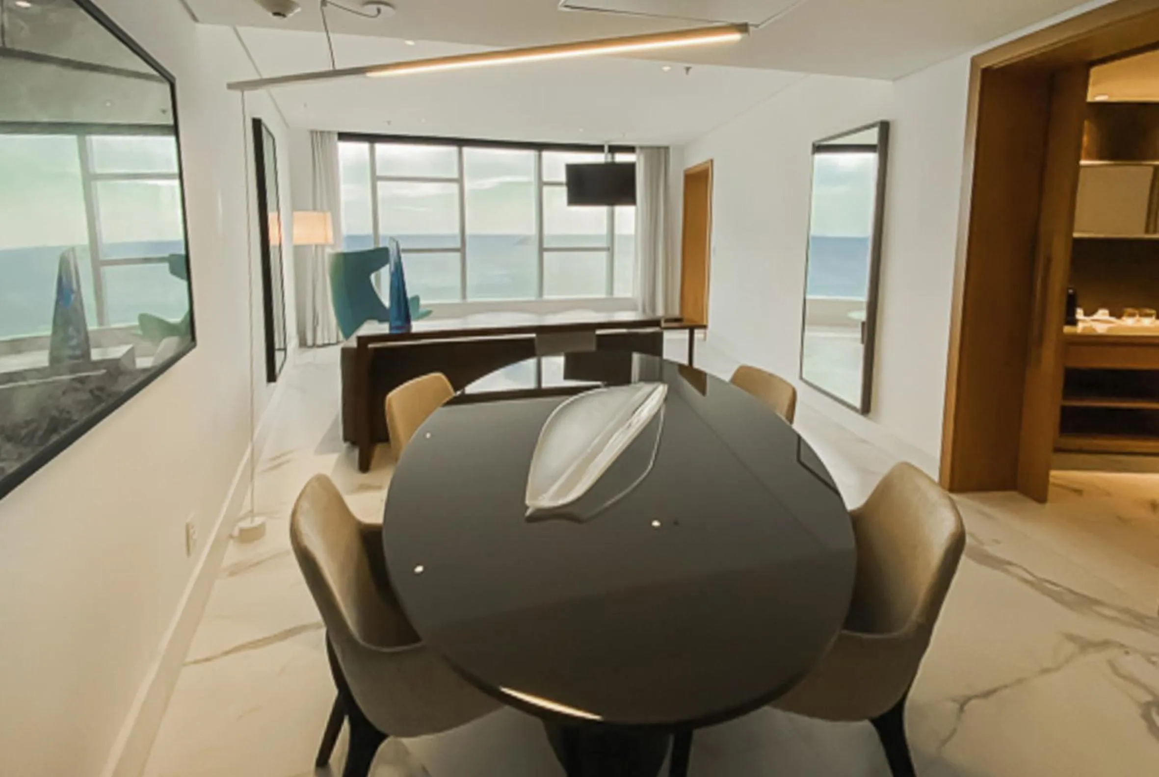 Communal lounge/ TV room in Hotel Nacional Rio de Janeiro - OFICIAL