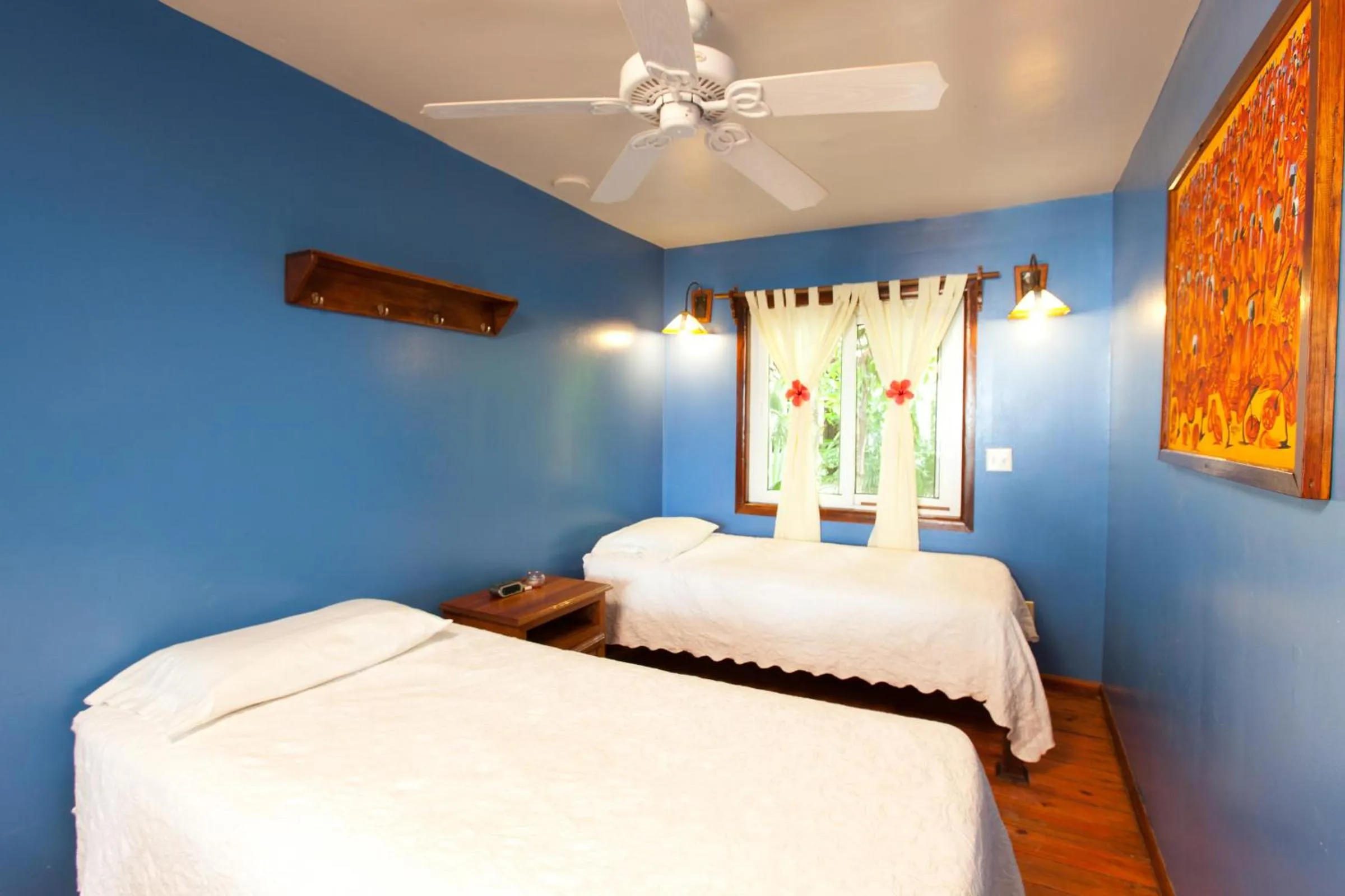 Bathroom, Bed in Bananarama Dive & Beach Resort