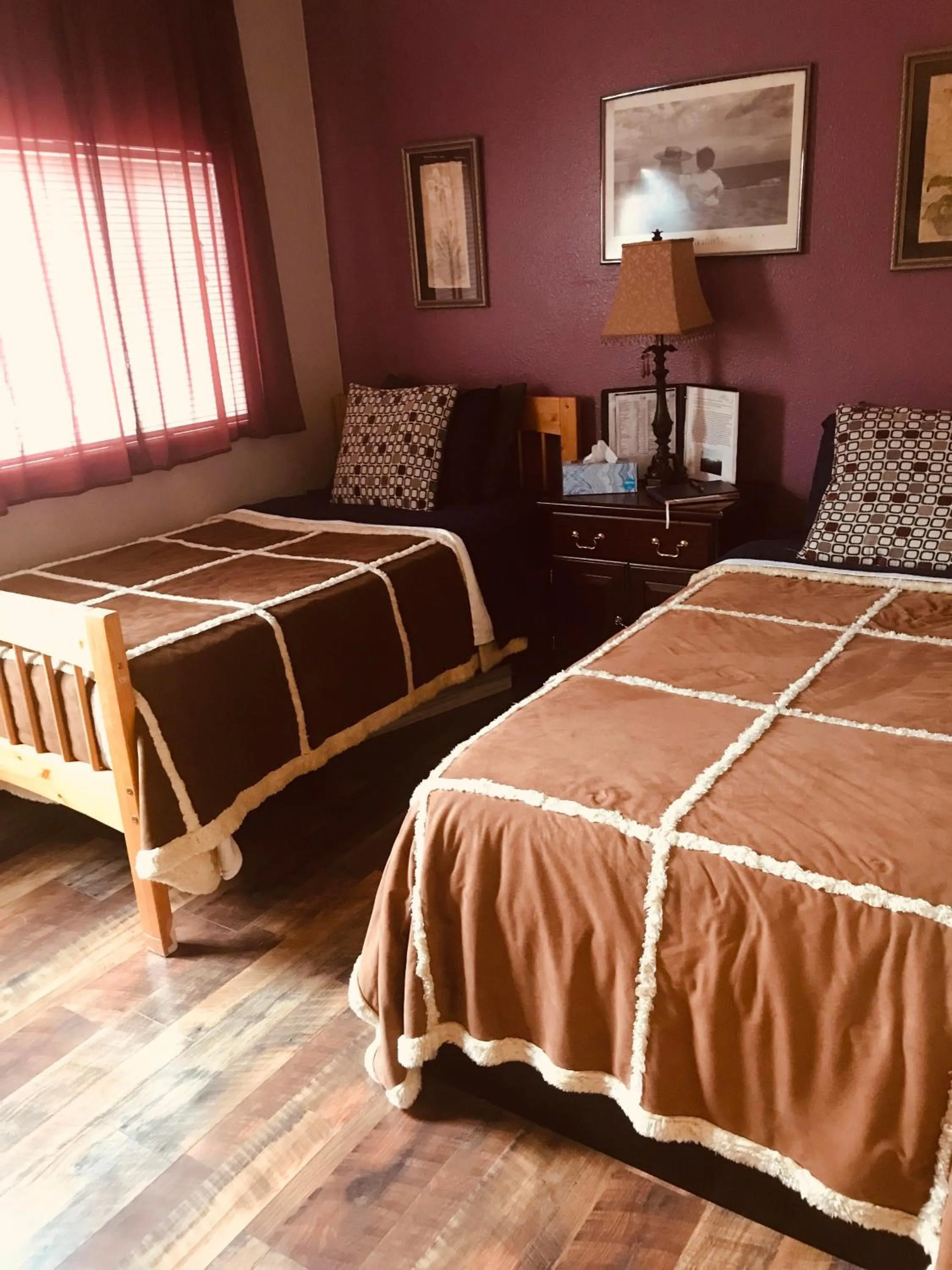 Bed in A Hyde Away Inn B&B