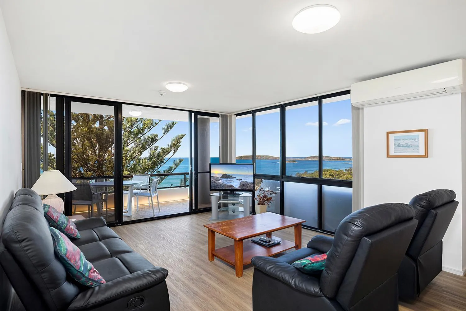 Living room in Pacific Towers Beach Resort