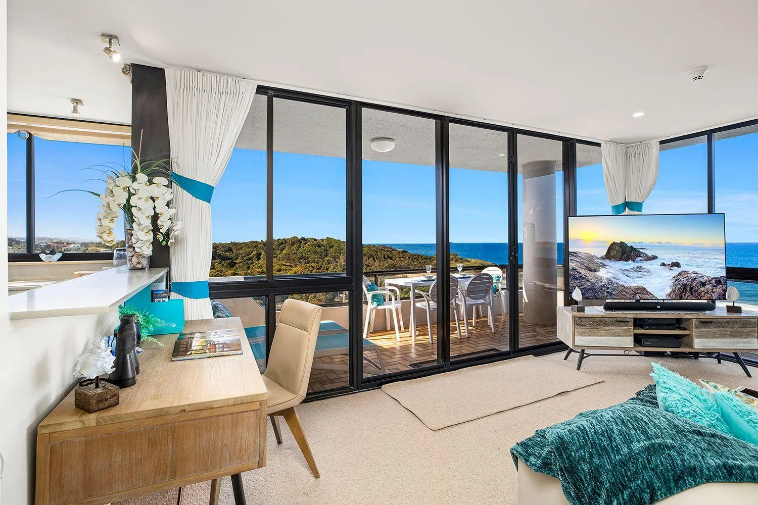 Living room in Pacific Towers Beach Resort