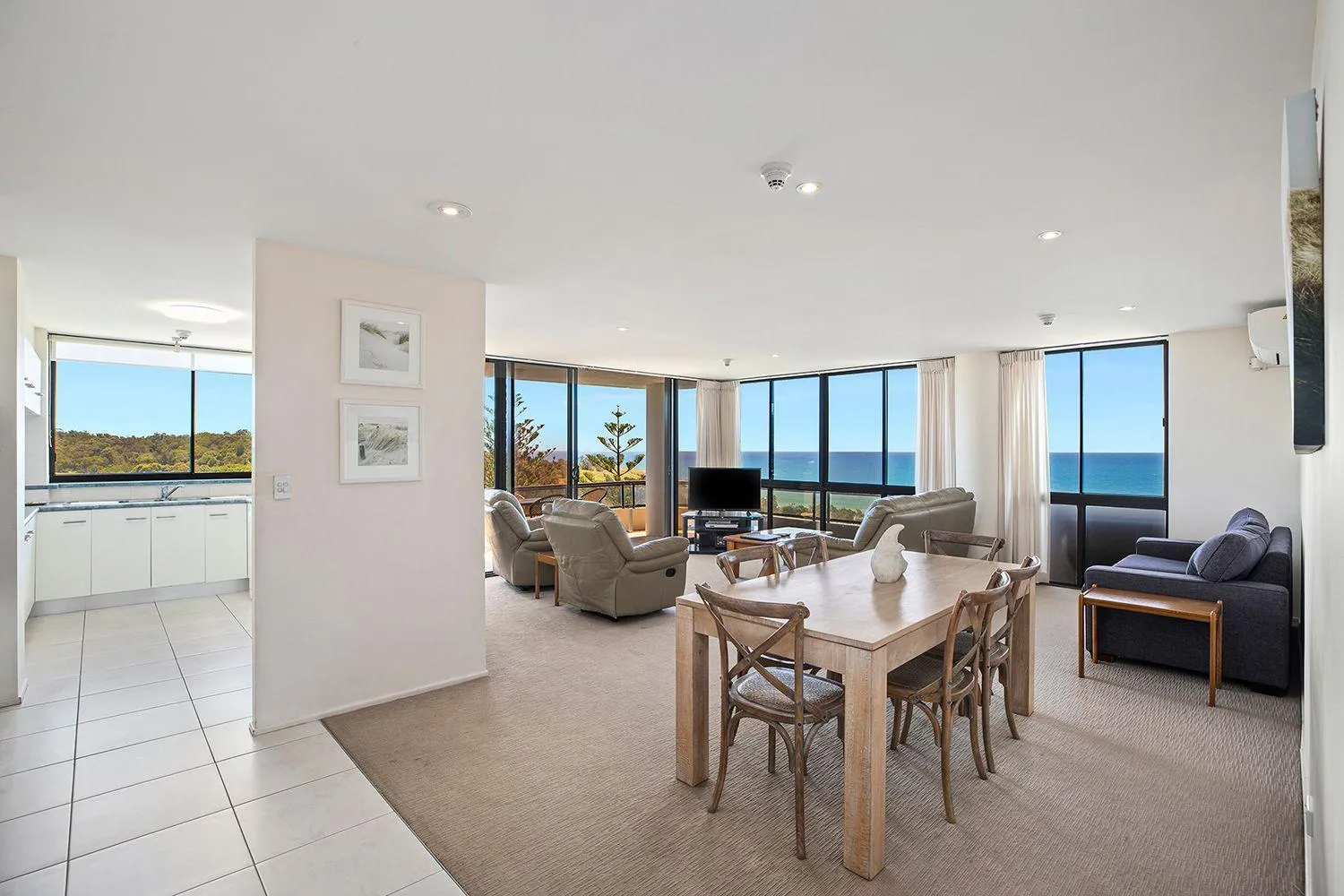 Living room in Pacific Towers Beach Resort