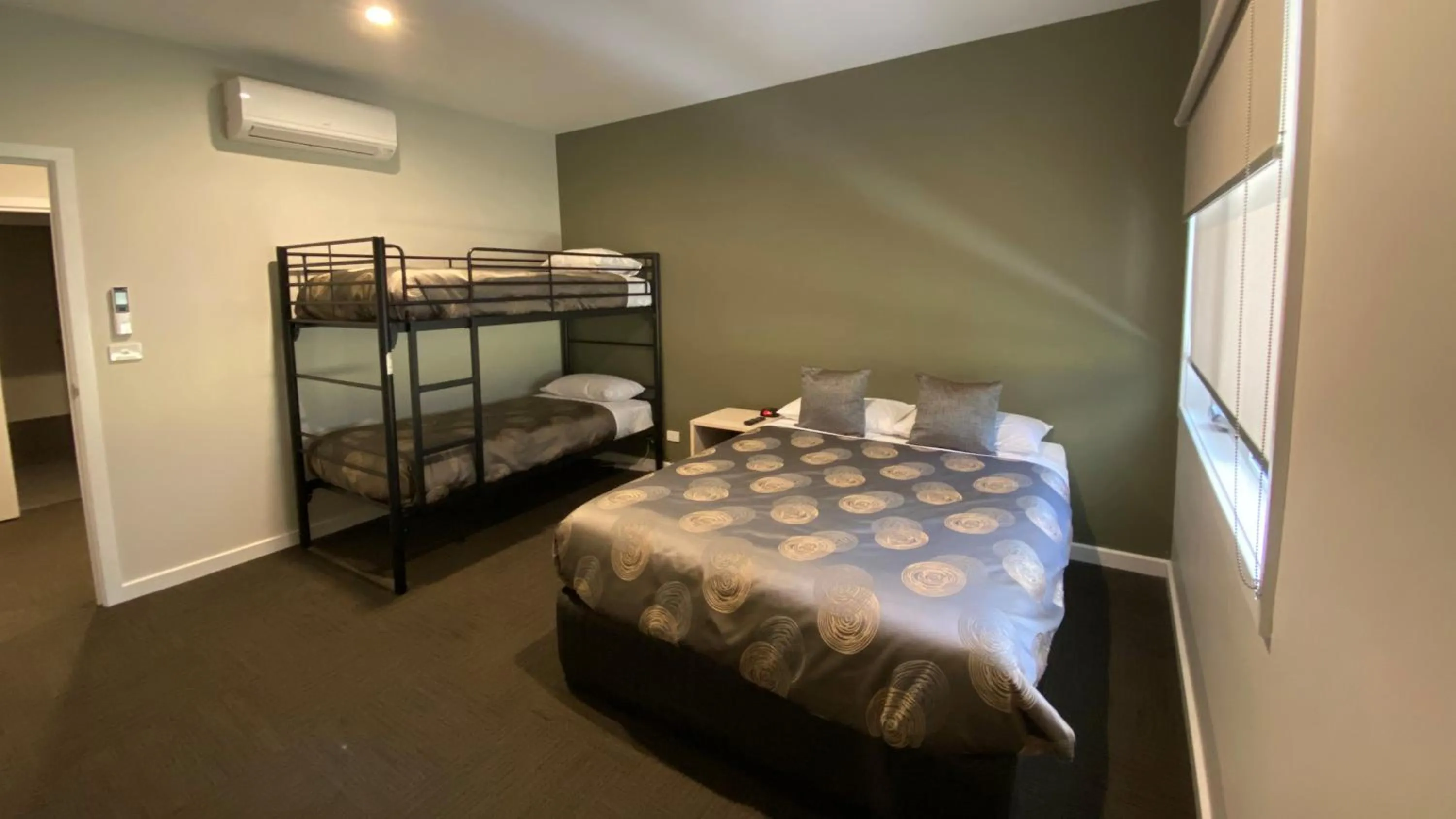 Bedroom, Bed in Leumeah Lodge