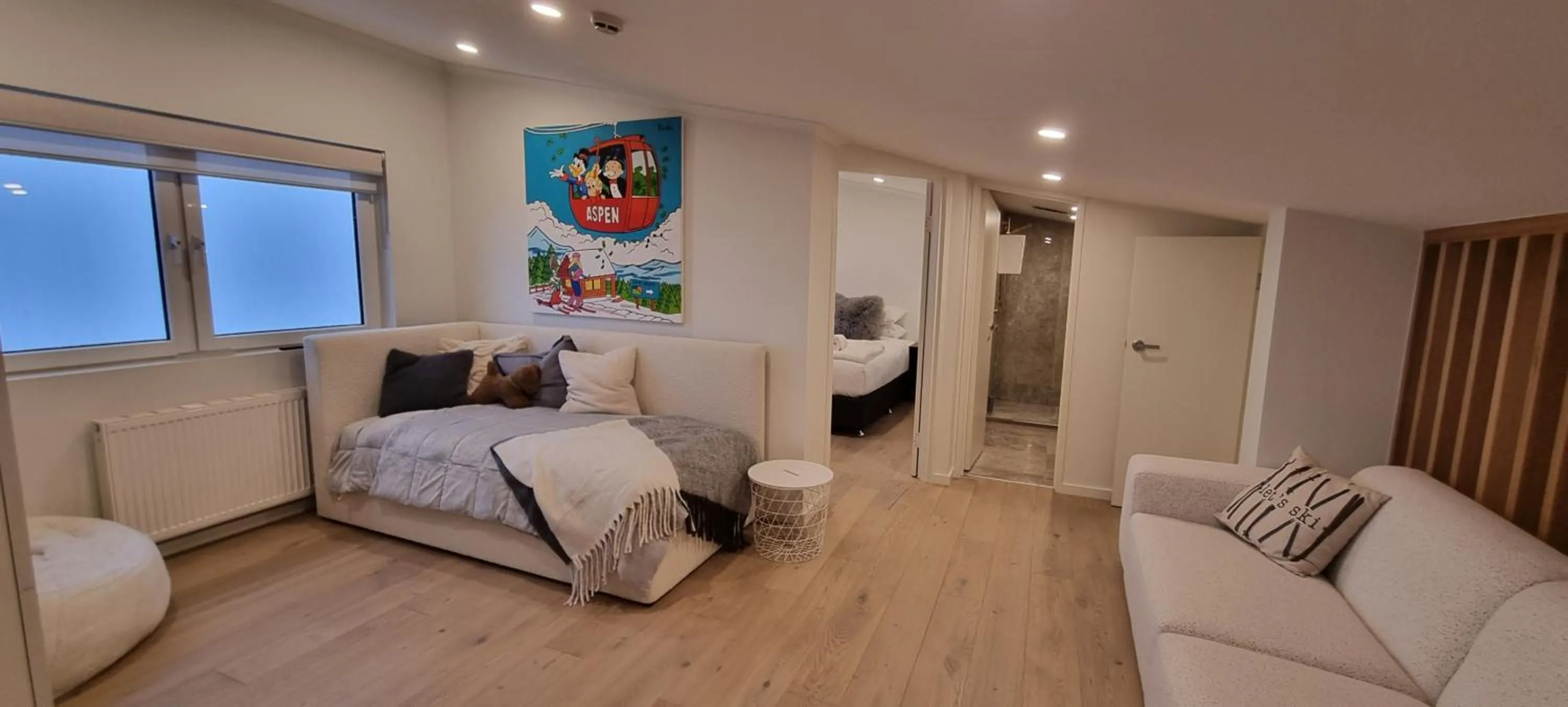 Bed in Cedarwood Apartments