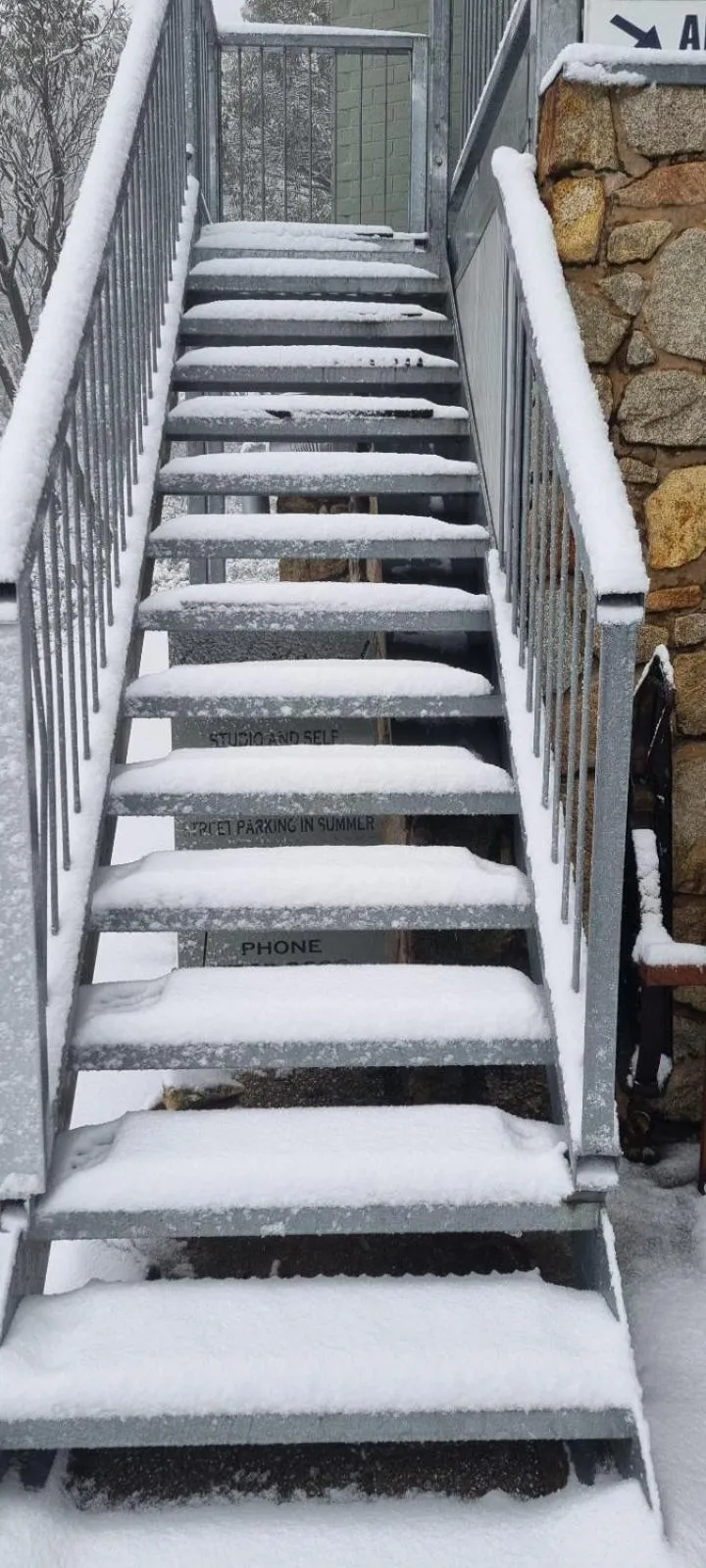 Cedarwood Apartments