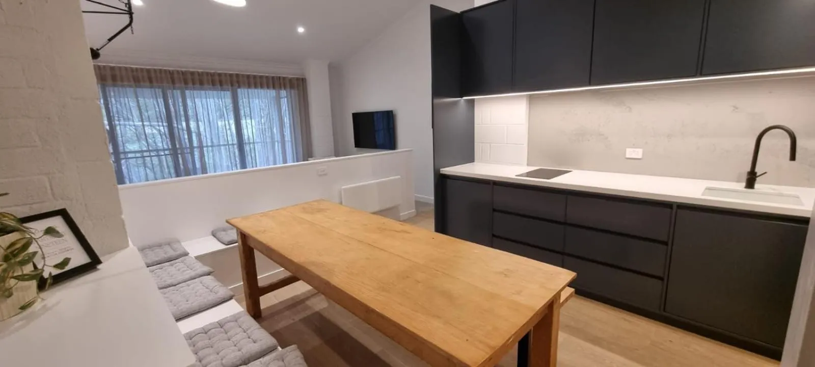 Cedarwood Apartments