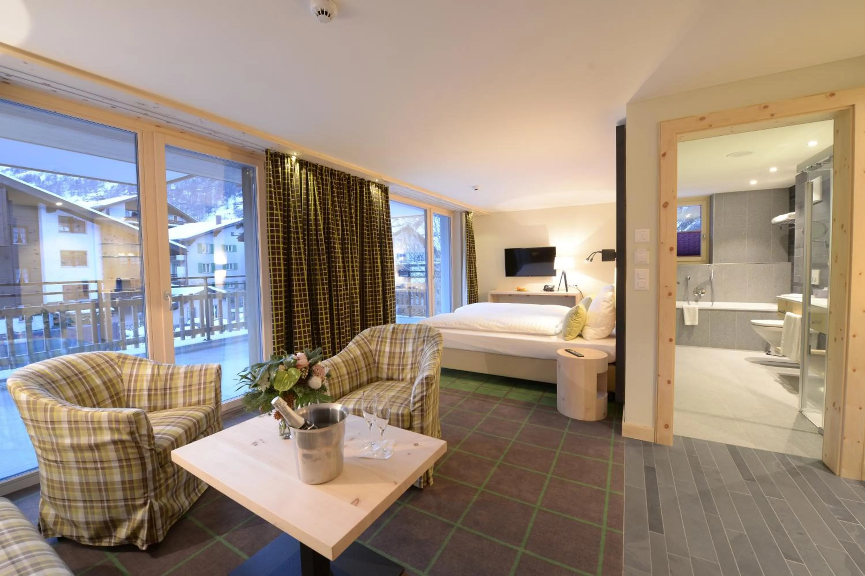 Bed in Alpenhotel Fleurs de Zermatt