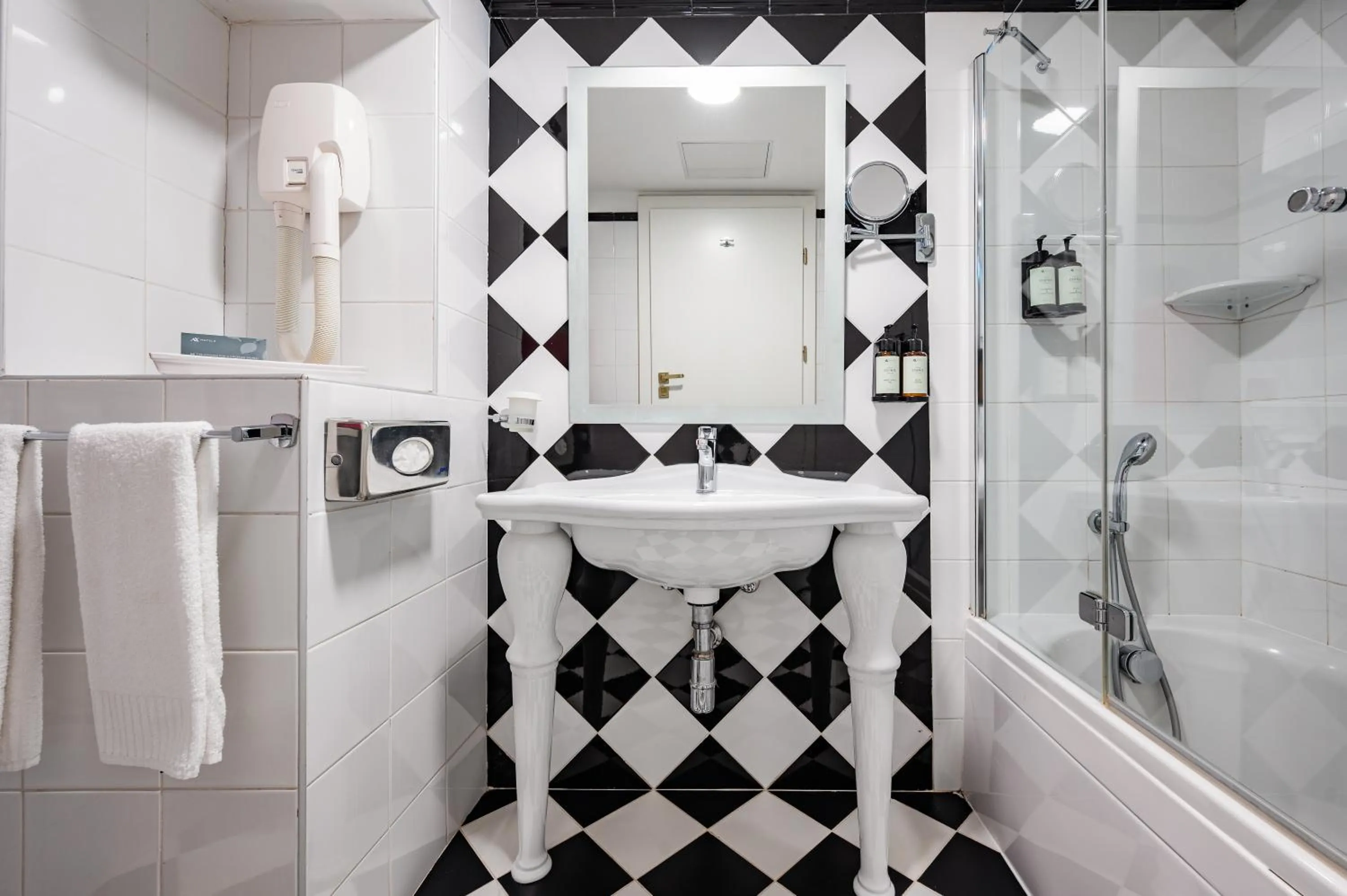 Bathroom in AX The Victoria Hotel