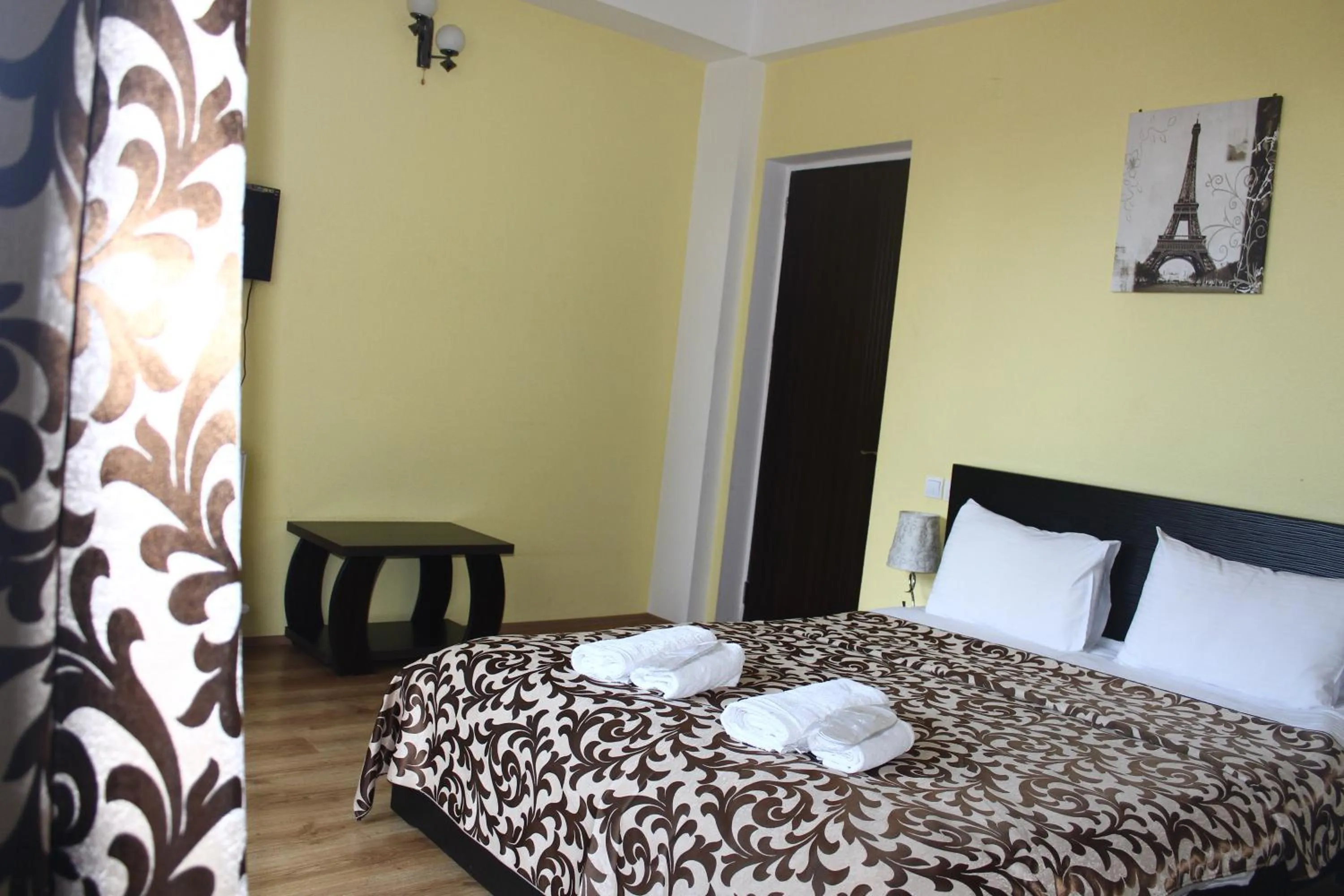 Bed in Qeroli old town