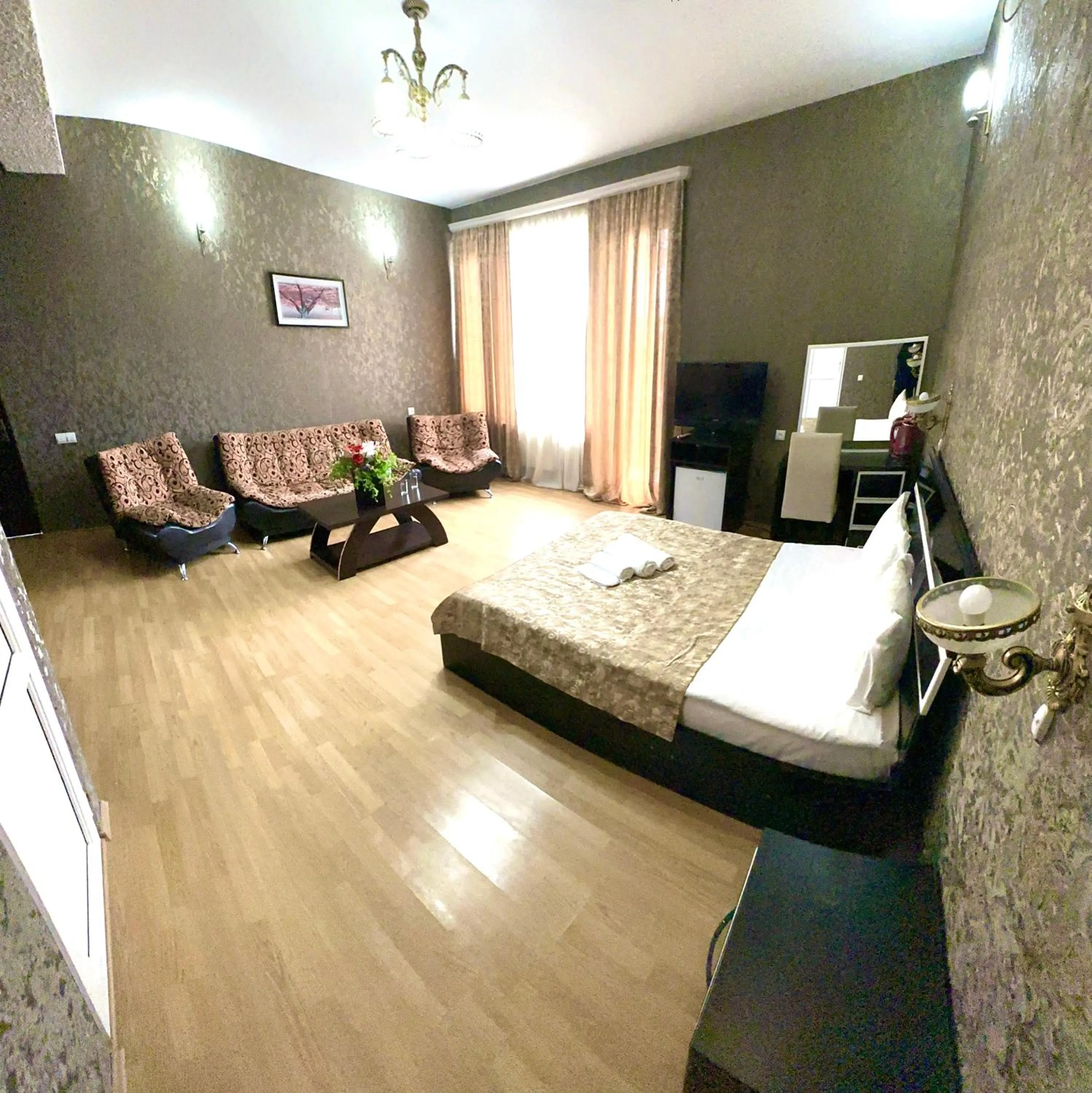 Photo of the whole room, Bed in Qeroli old town