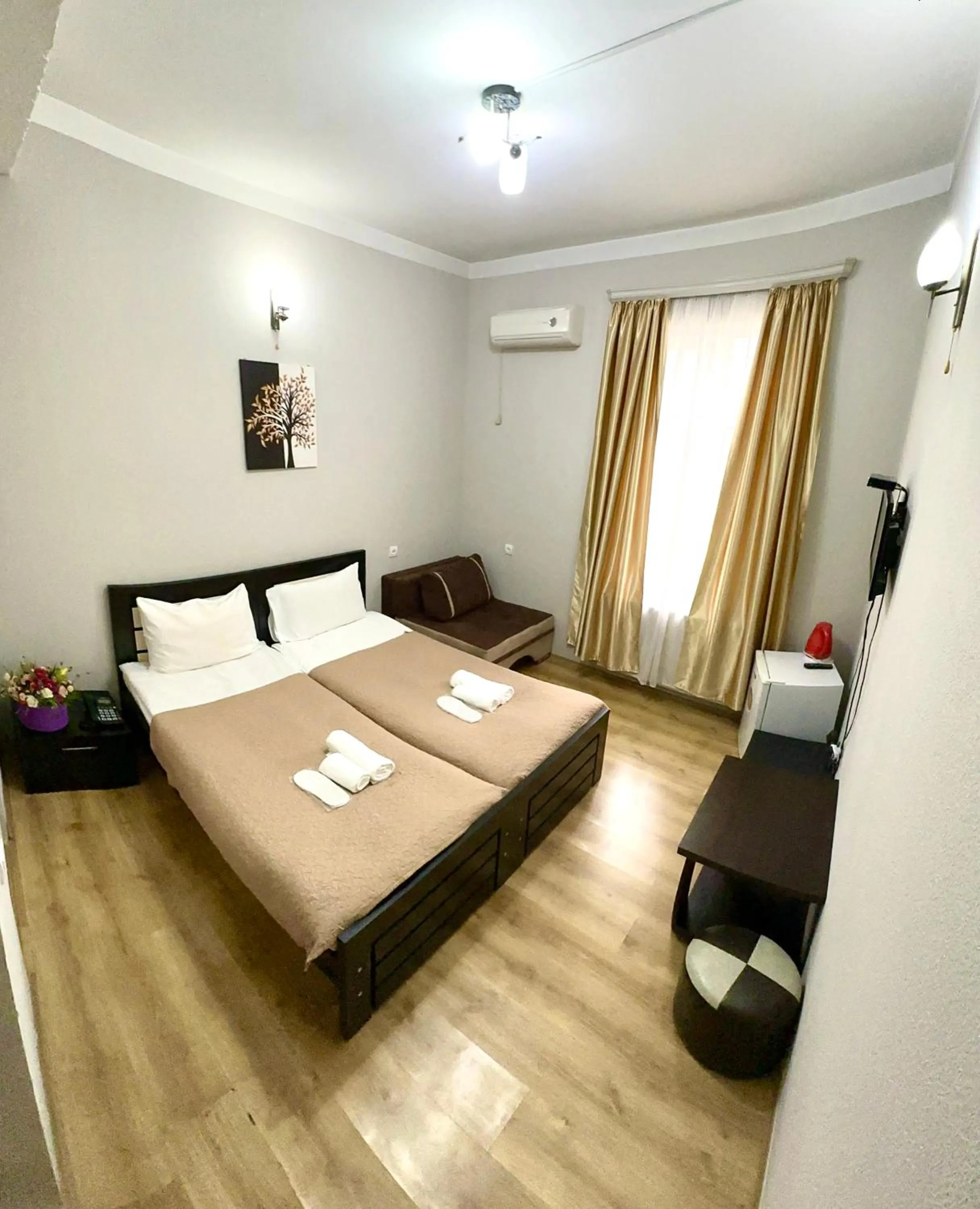 Bed in Qeroli old town