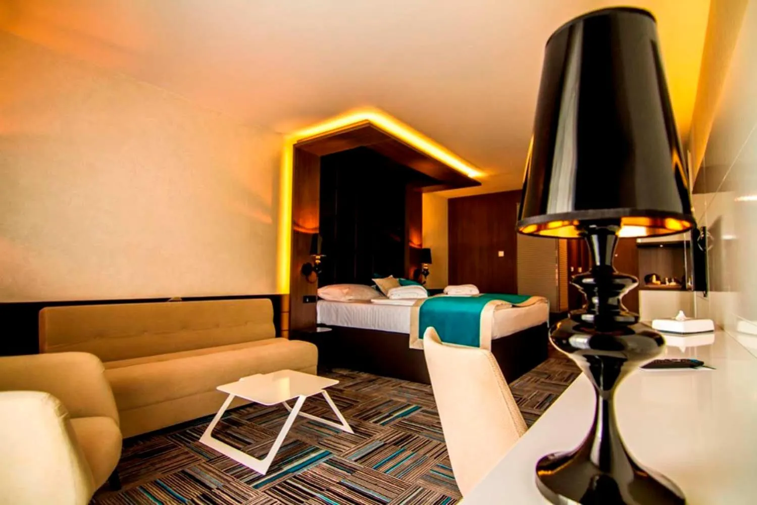 Bed in Hotel Hills Sarajevo Congress & Thermal Spa Resort