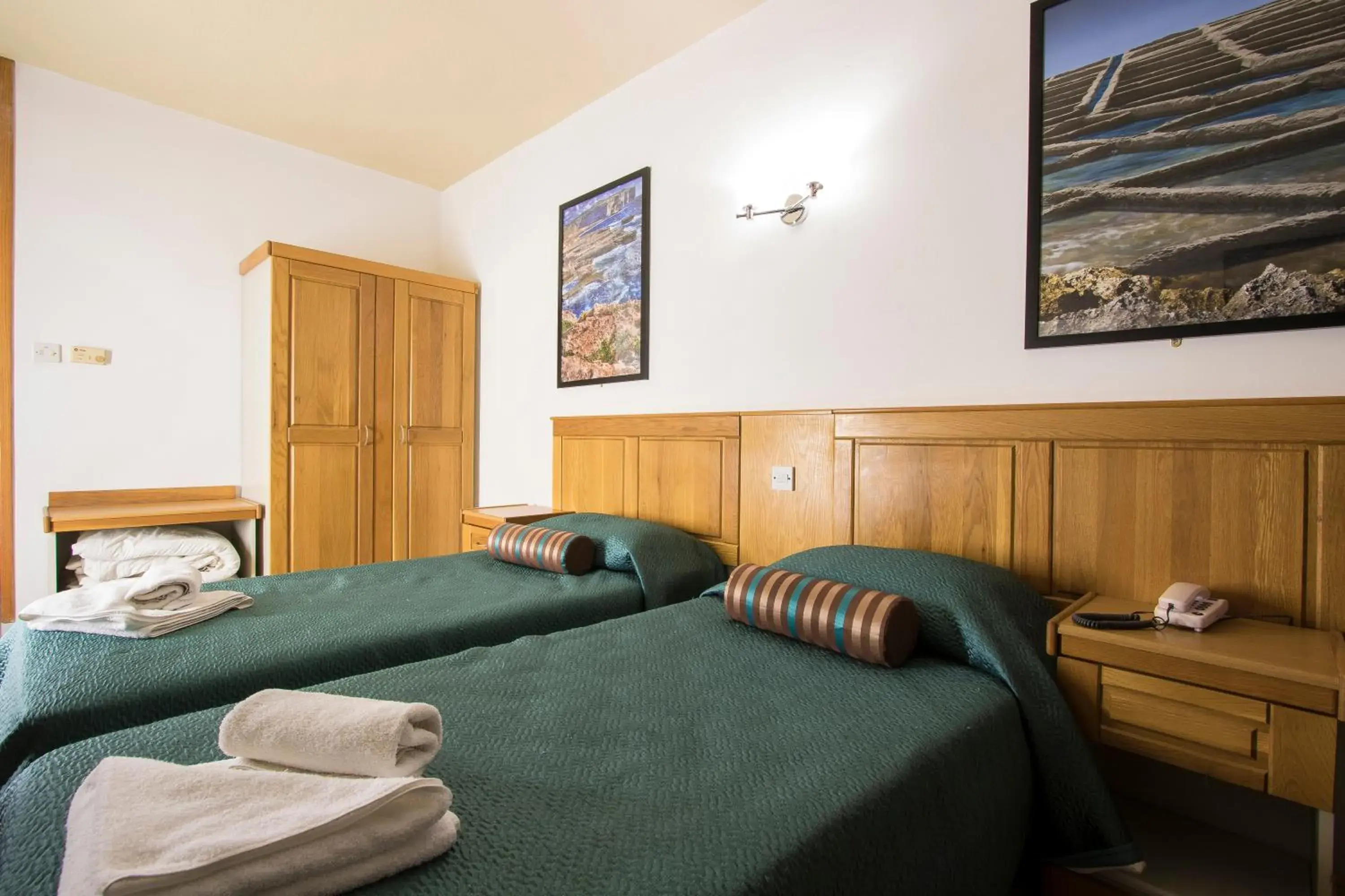 Twin Room in Canifor Hotel Twin Room in Canifor Hotel