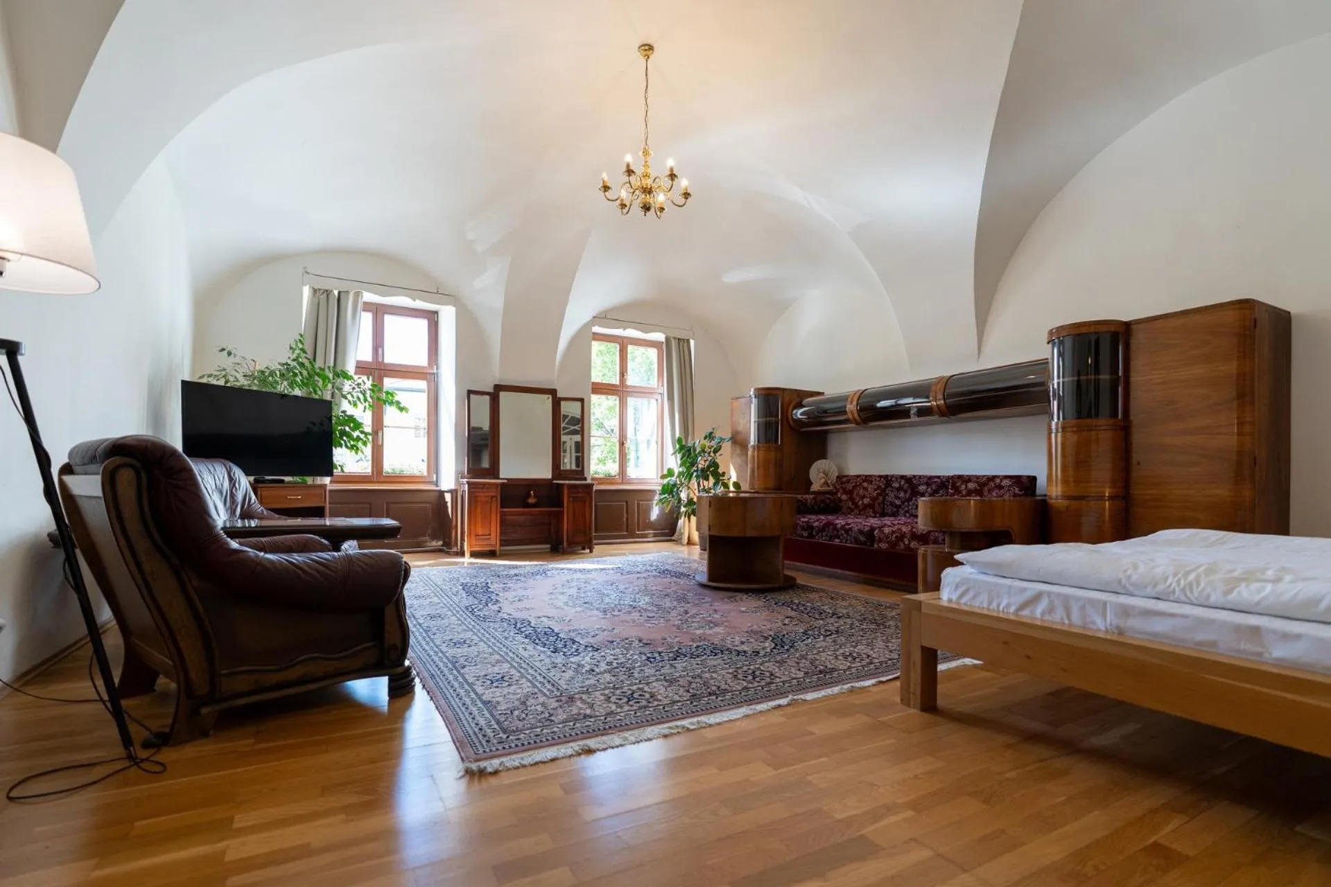 TV and multimedia, Bed in Hotel Arkada