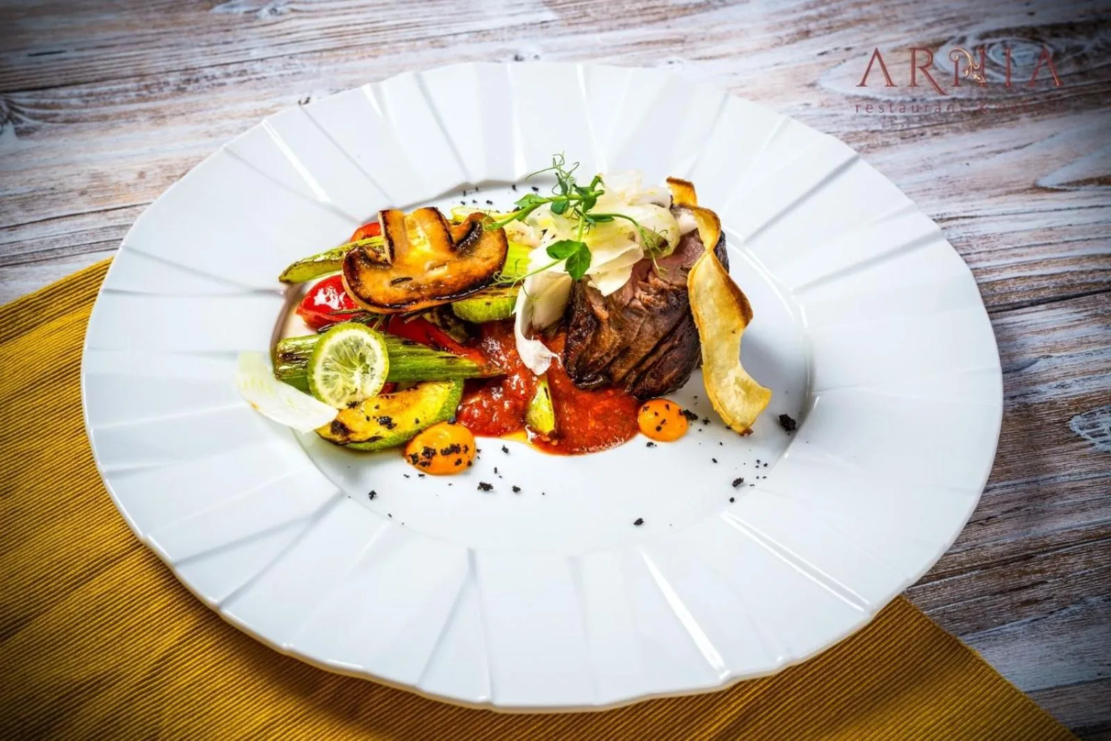 Restaurant/places to eat in Hotel Arnia