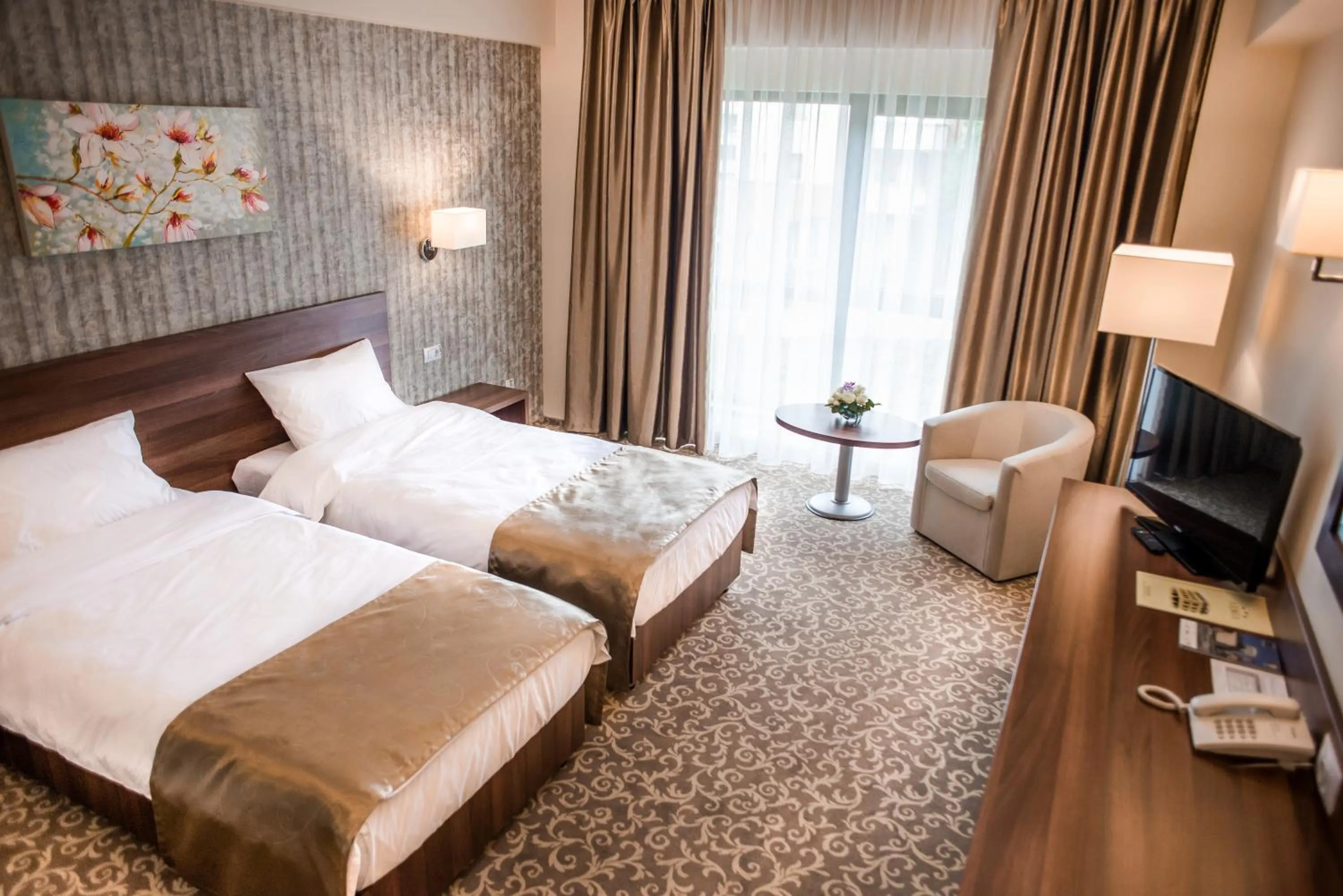 Day, Bed in Hotel Arnia