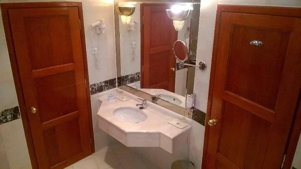 Bathroom in Bellevue Hotel and Resort