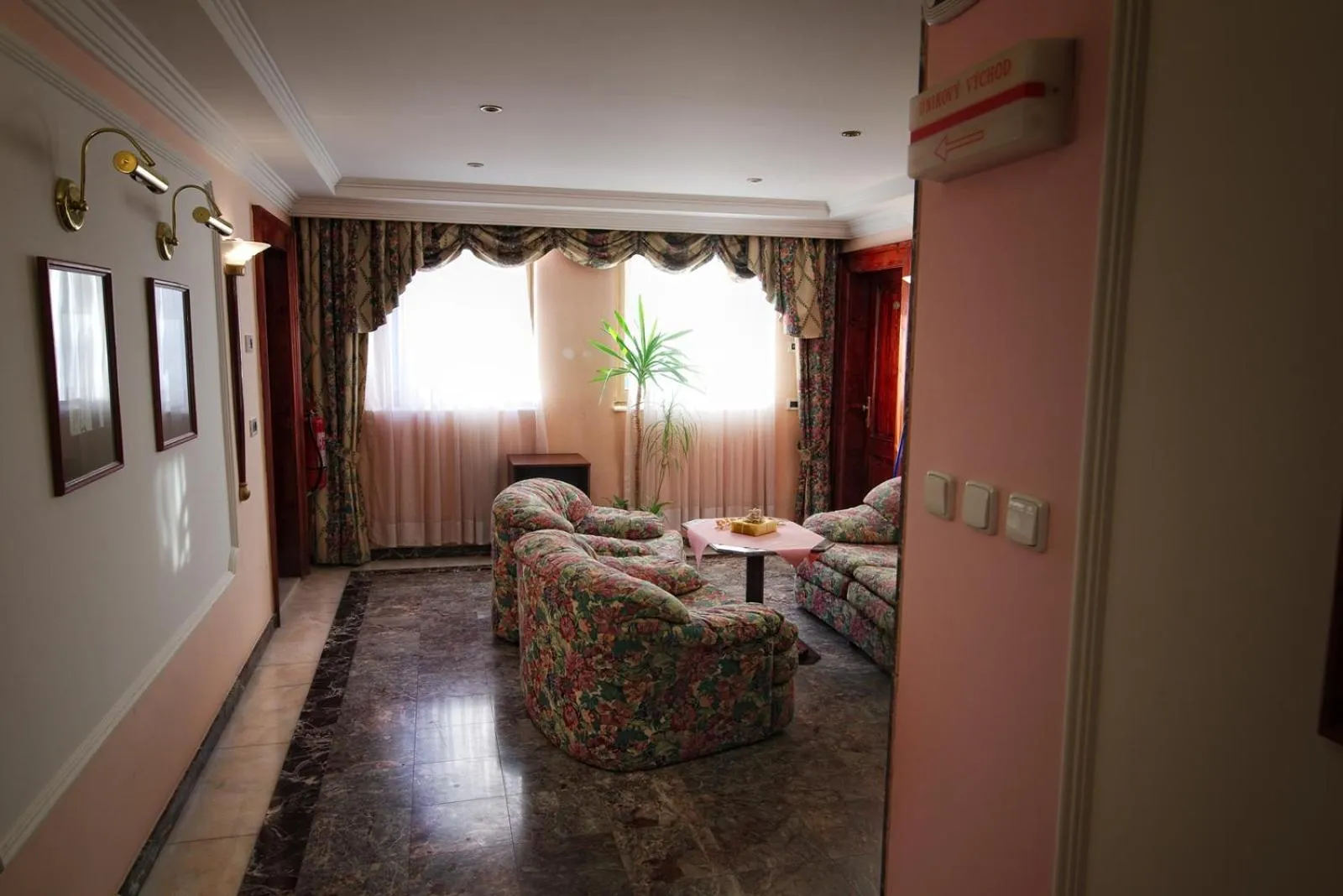 Seating Area in Bellevue Hotel and Resort