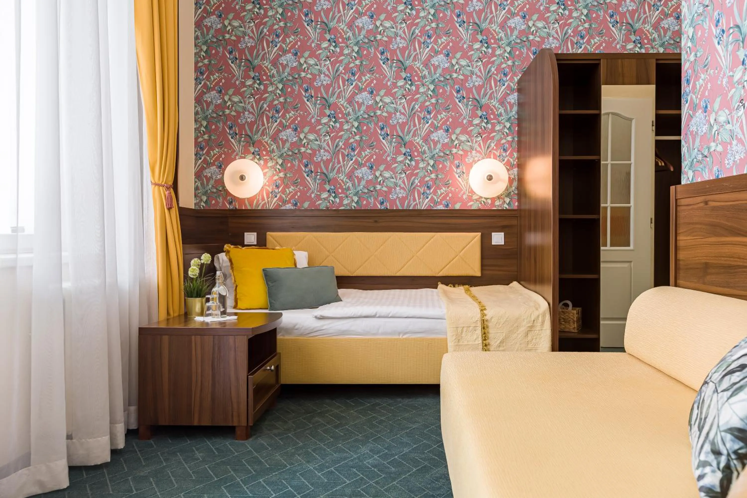 Photo of the whole room, Bed in Hotel Arcus Garden