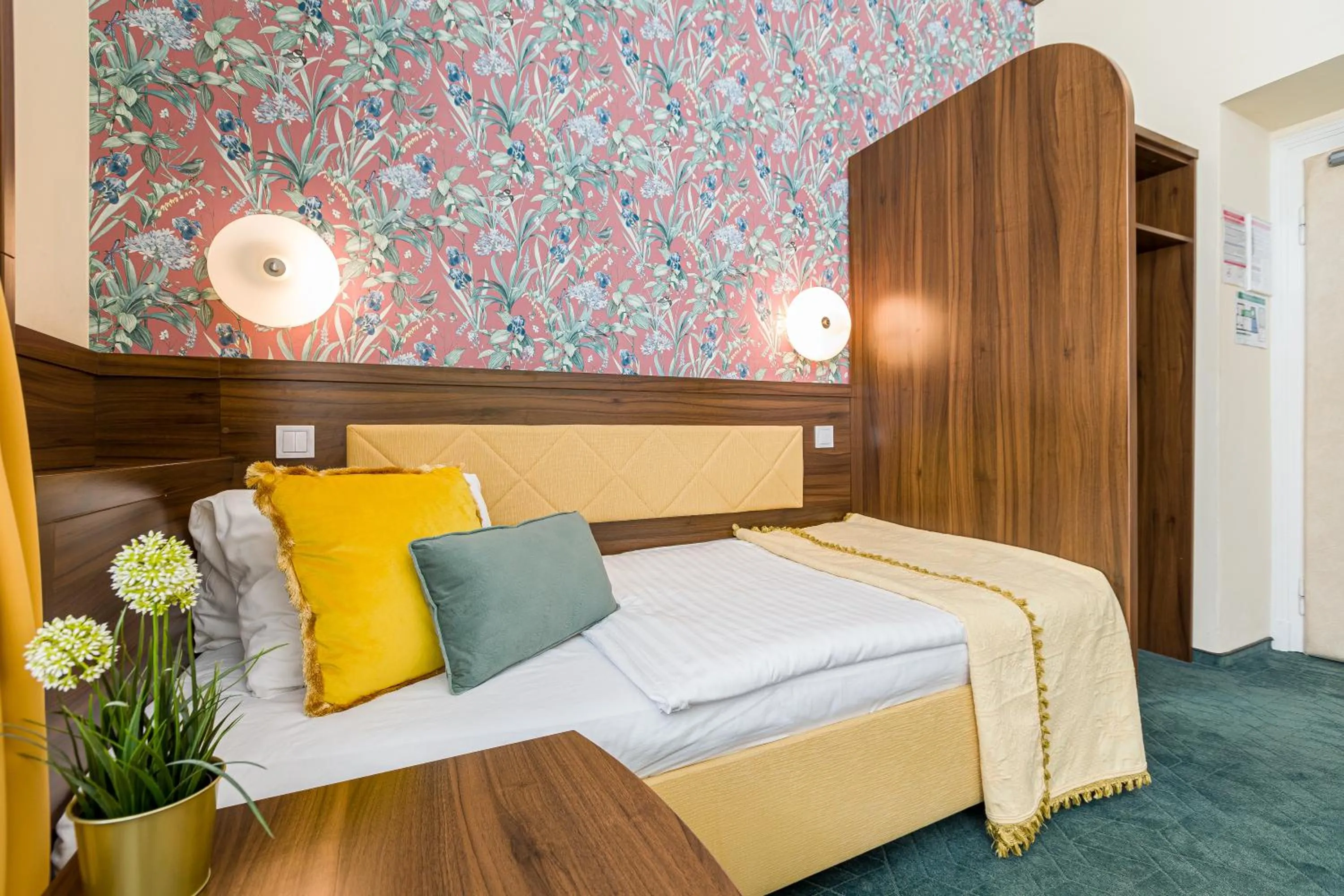 Bedroom, Bed in Hotel Arcus Garden