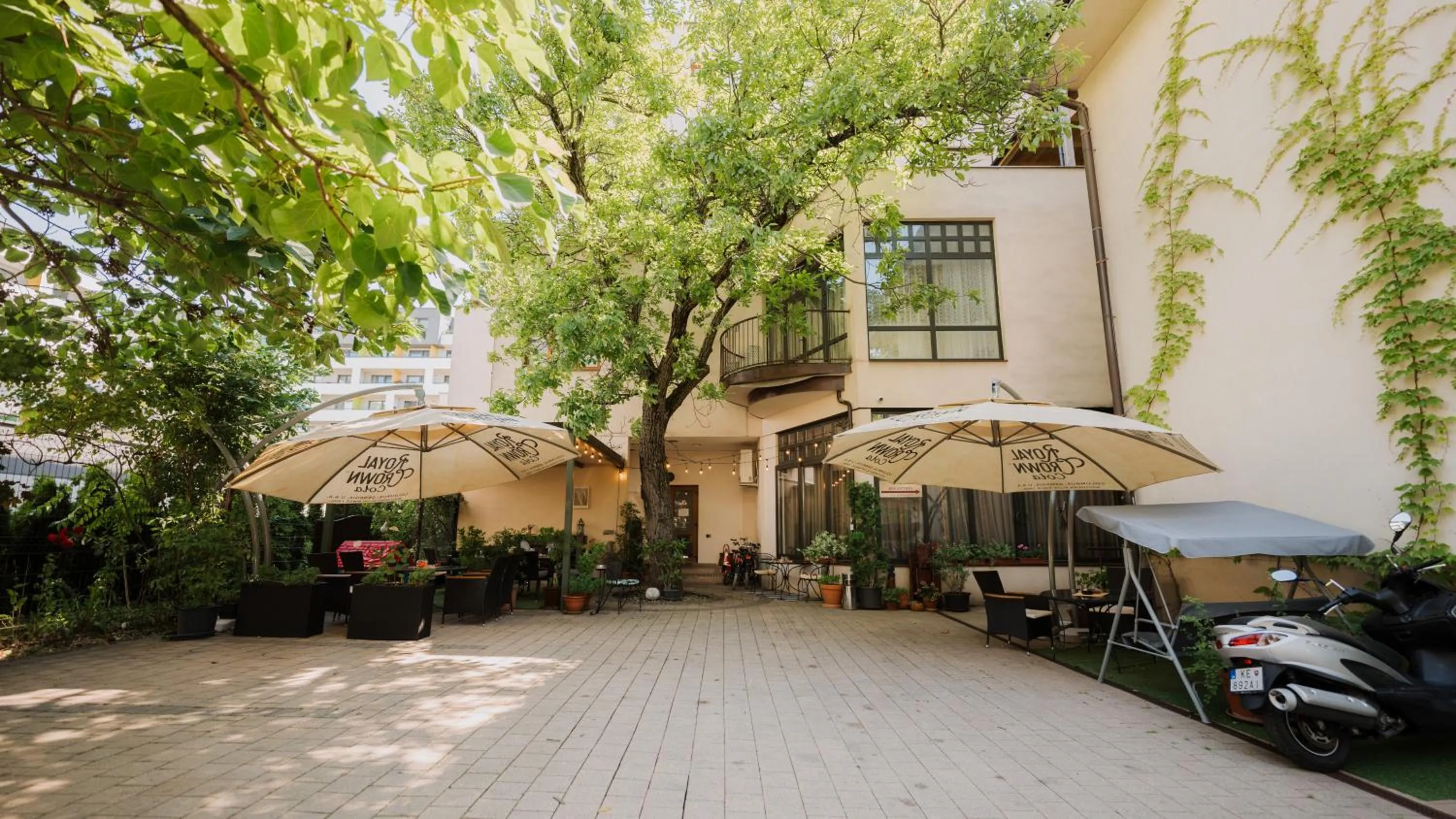 Restaurant/places to eat in Boutique Hotel Maraton