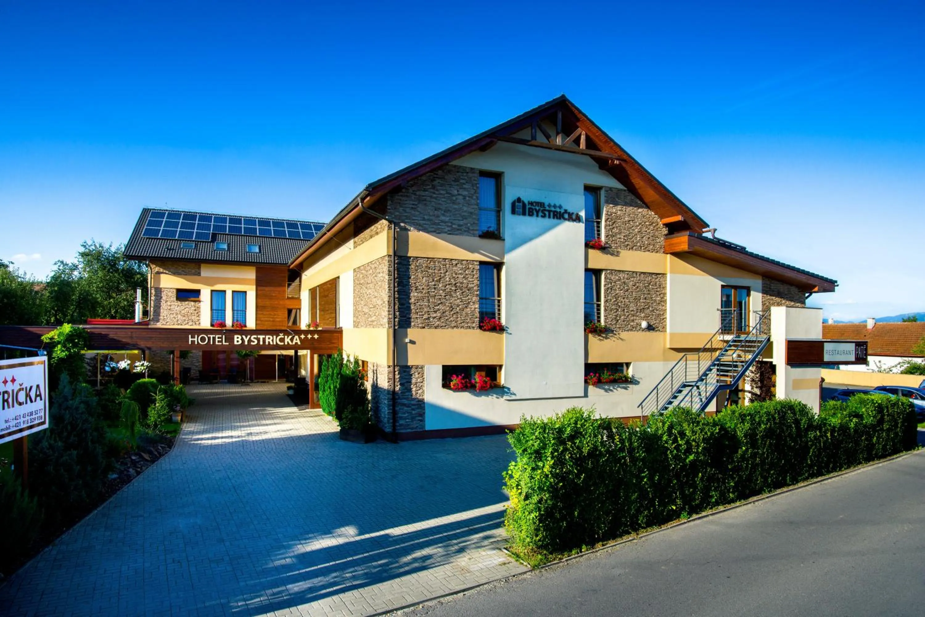 Facade/entrance in Hotel Bystrička
