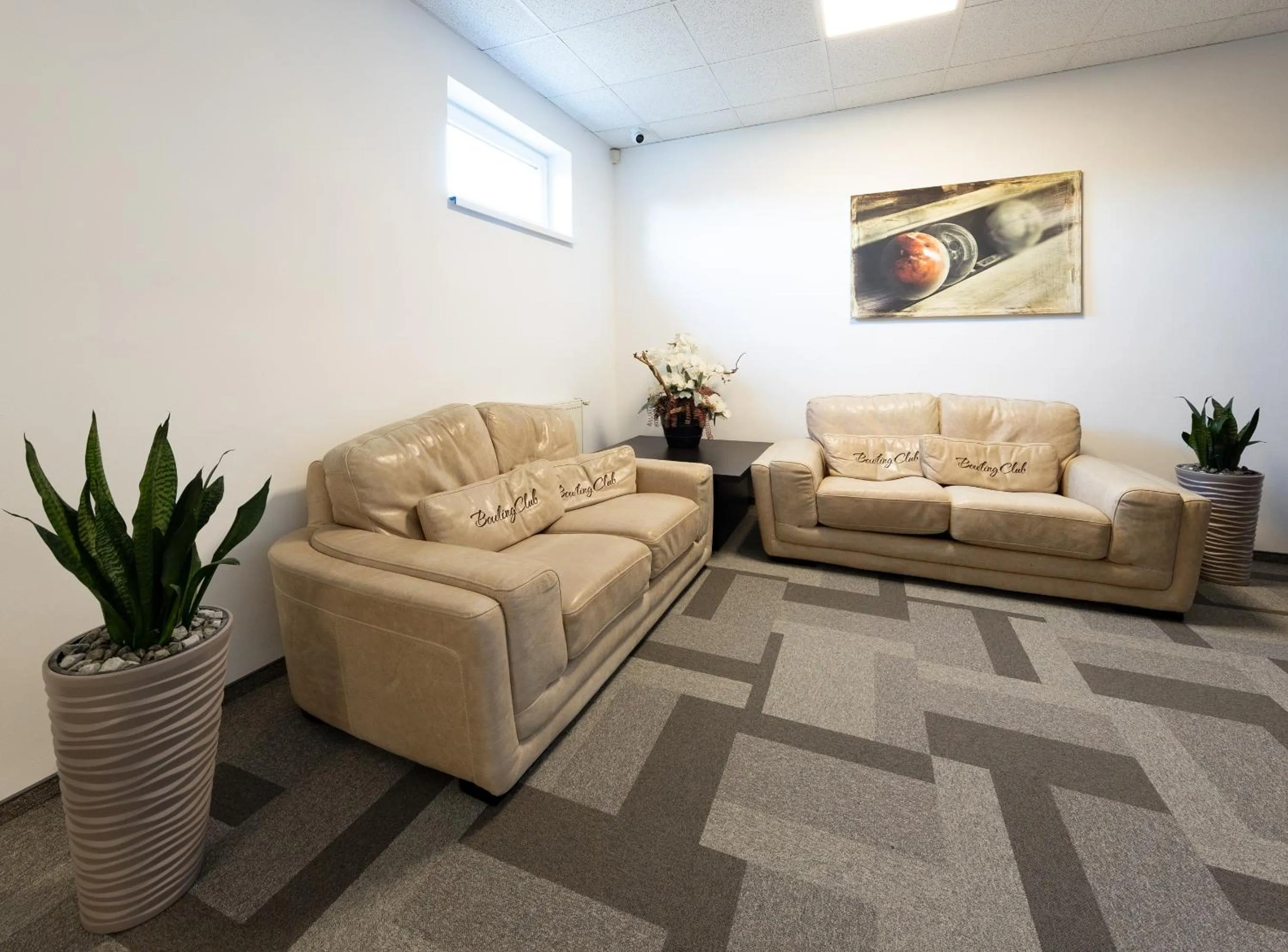 Seating area in BNC Hotel - Restaurant - Bowling