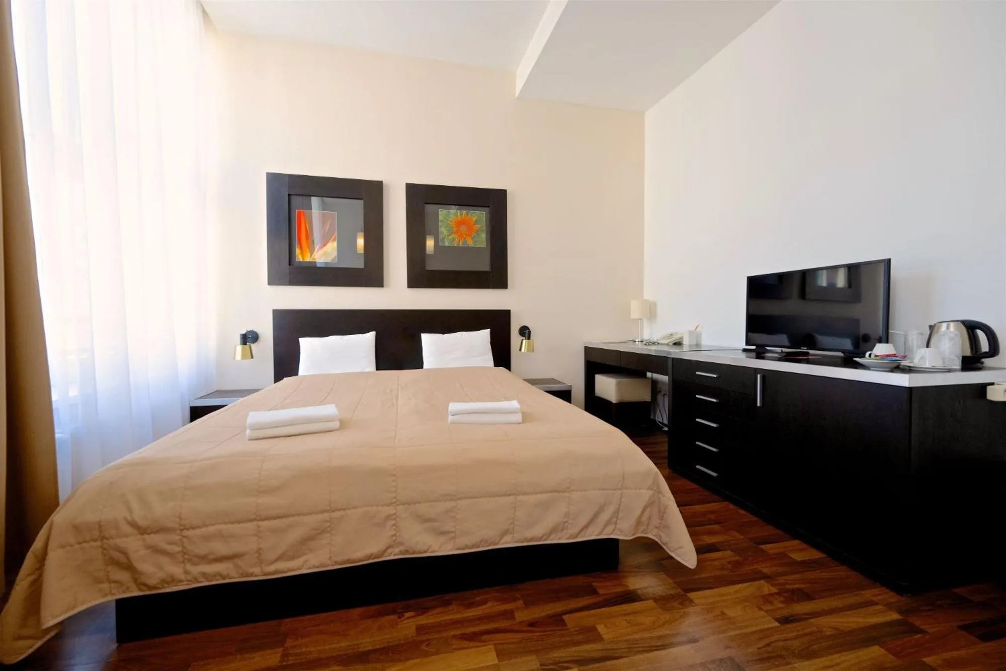 TV and multimedia, Bed in Grand Hotel Trenčin