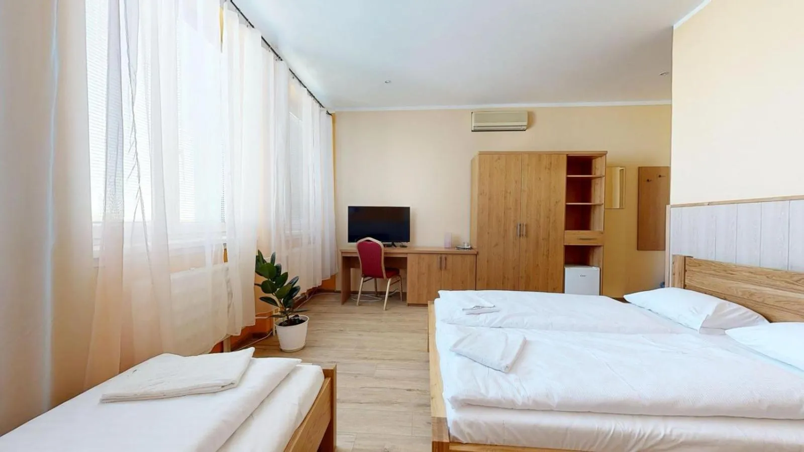 Photo of the whole room, Bed in Hotel Hubert Nové Zámky