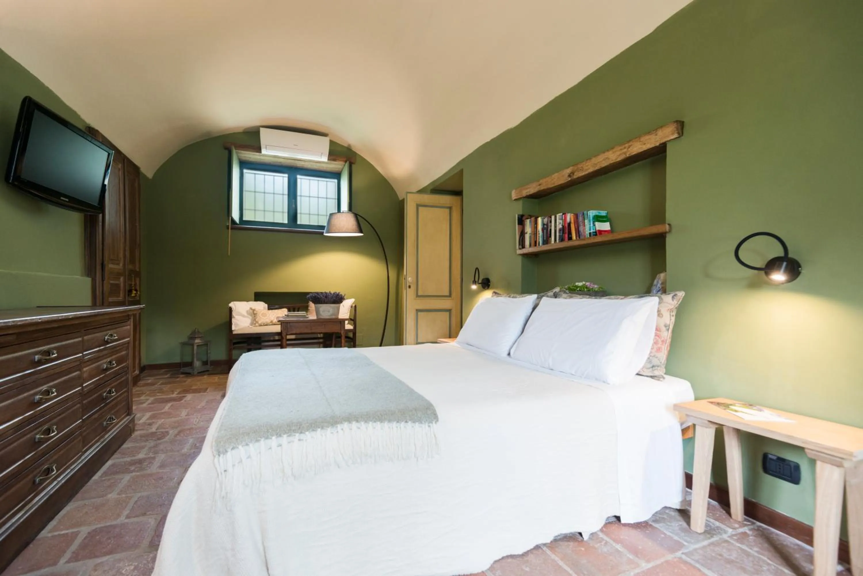 Bed in Antico Casale Mattei - Adult only