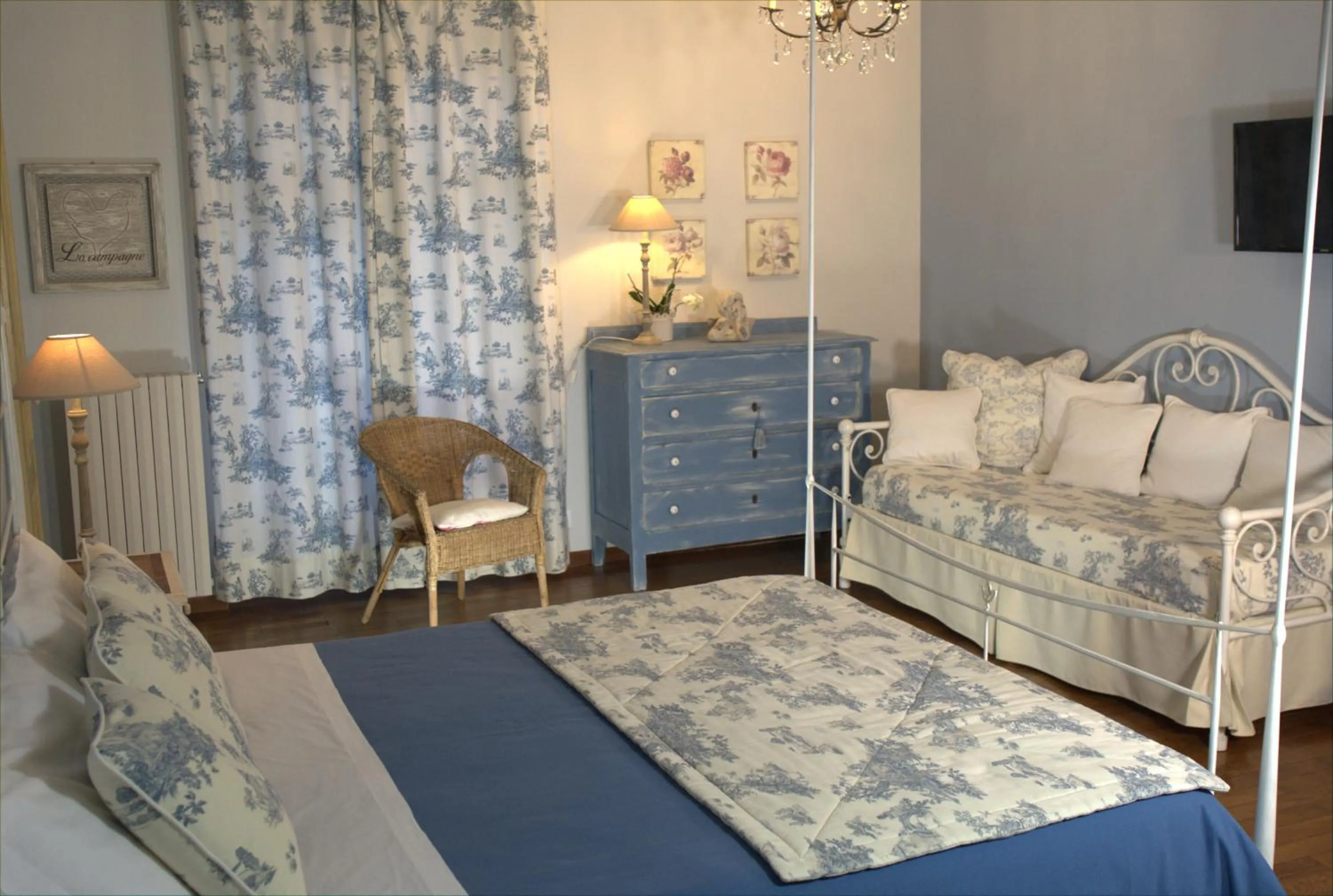 Bed in Antico Casale Mattei - Adult only