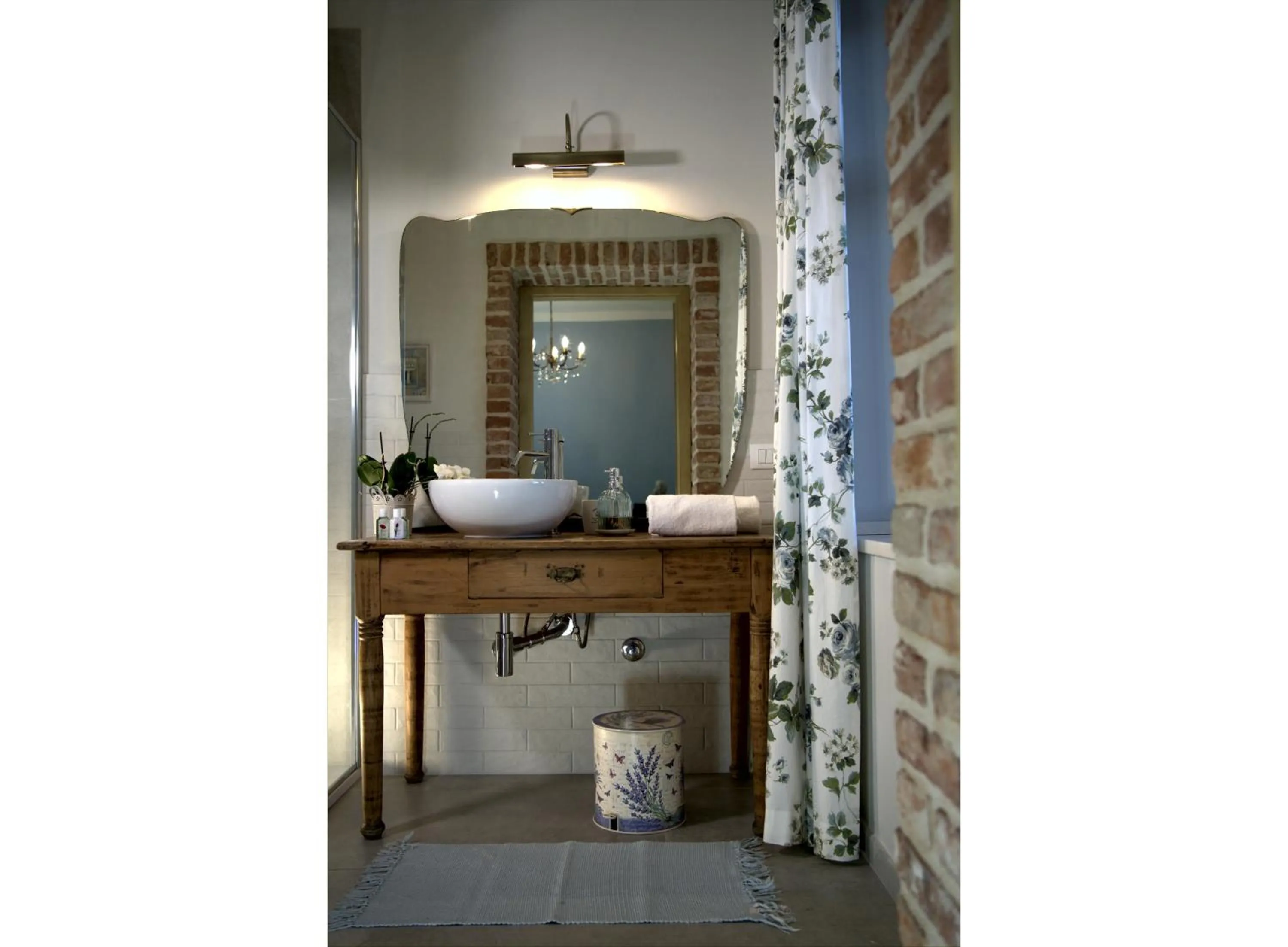 Bathroom in Antico Casale Mattei - Adult only