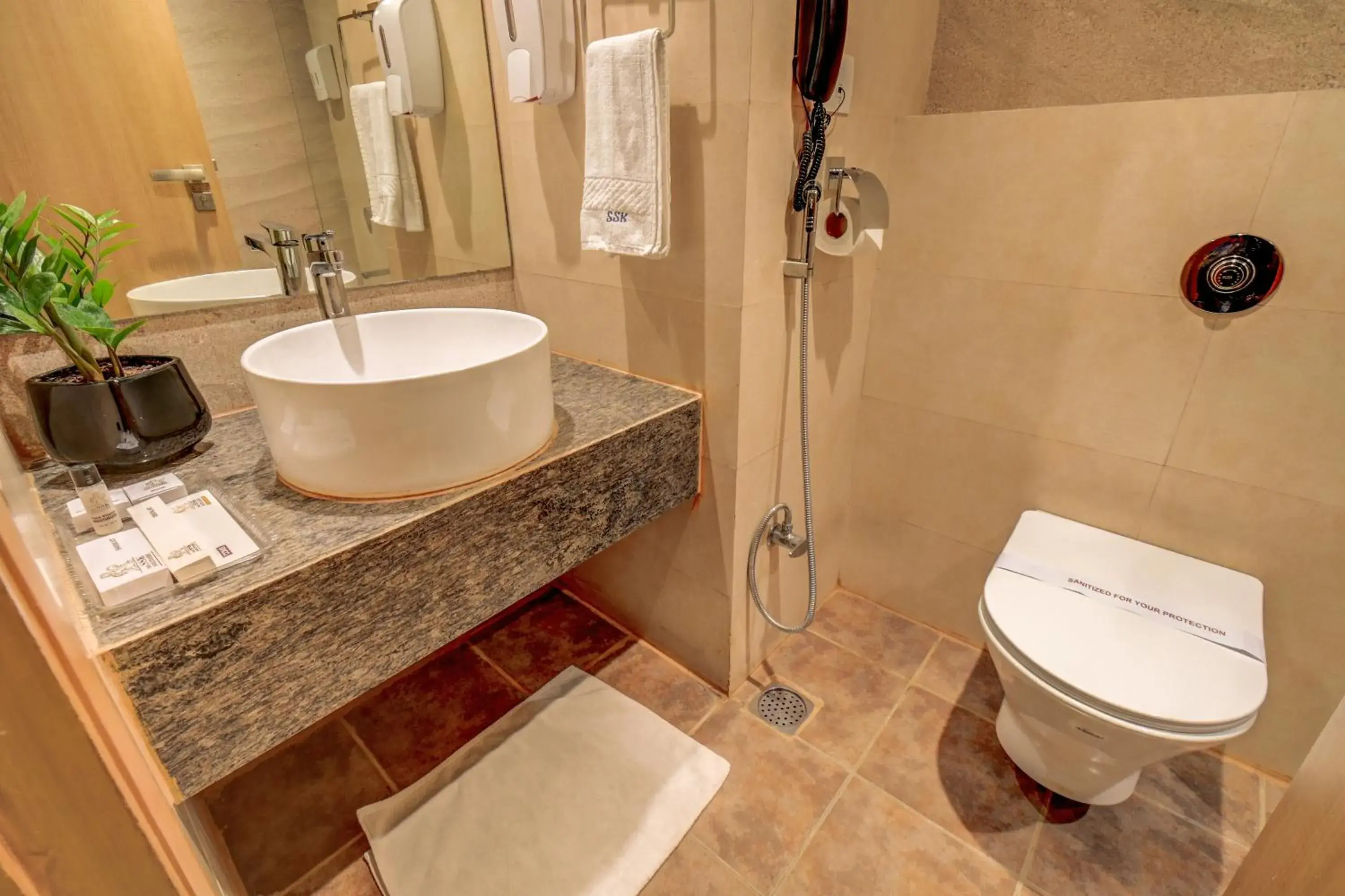 Premium Double or Twin Room in The SSK Solitaire Hotel & Banquets Premium Double or Twin Room in The SSK Solitaire Hotel & Banquets