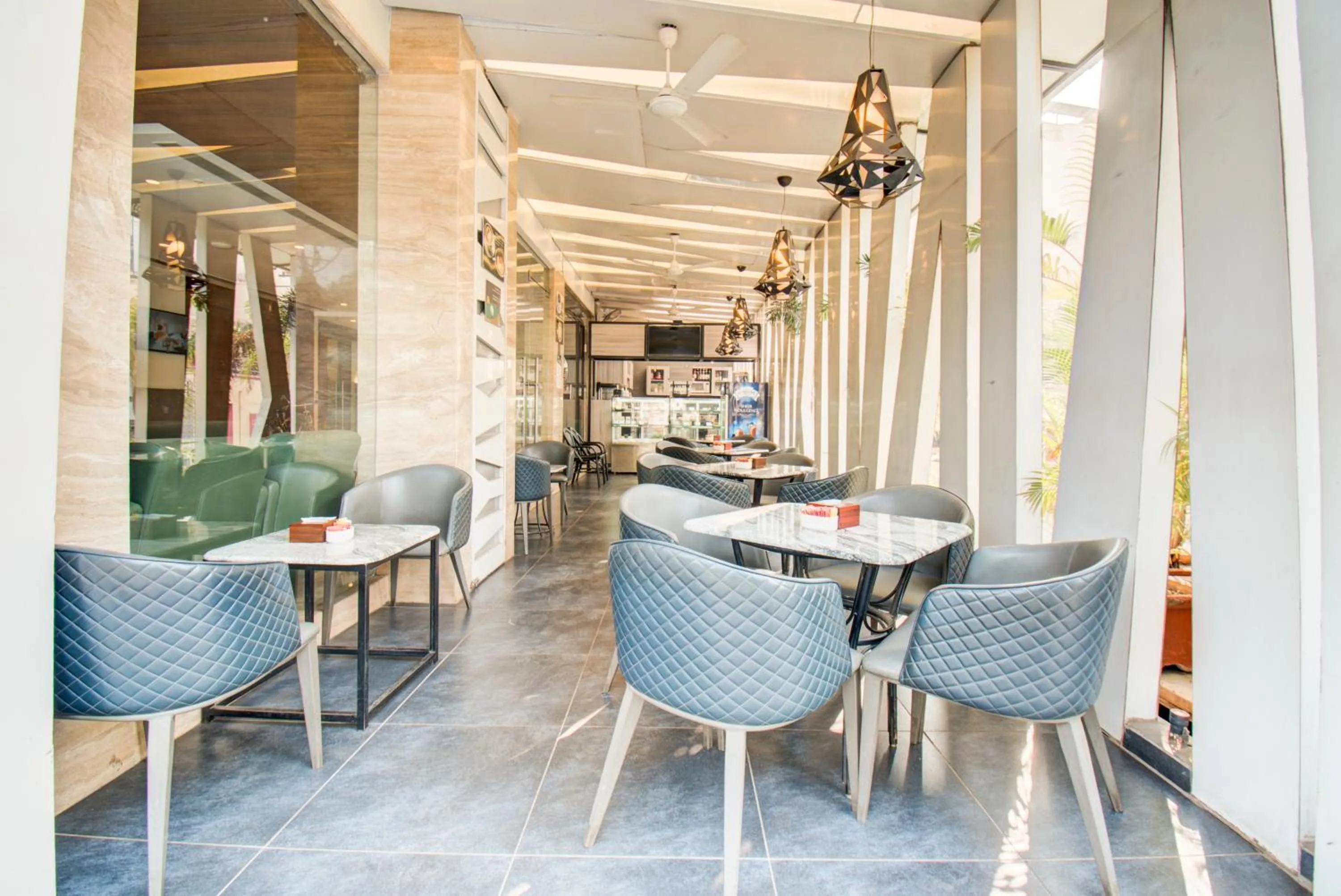 Restaurant/places to eat in The SSK Solitaire Hotel & Banquets