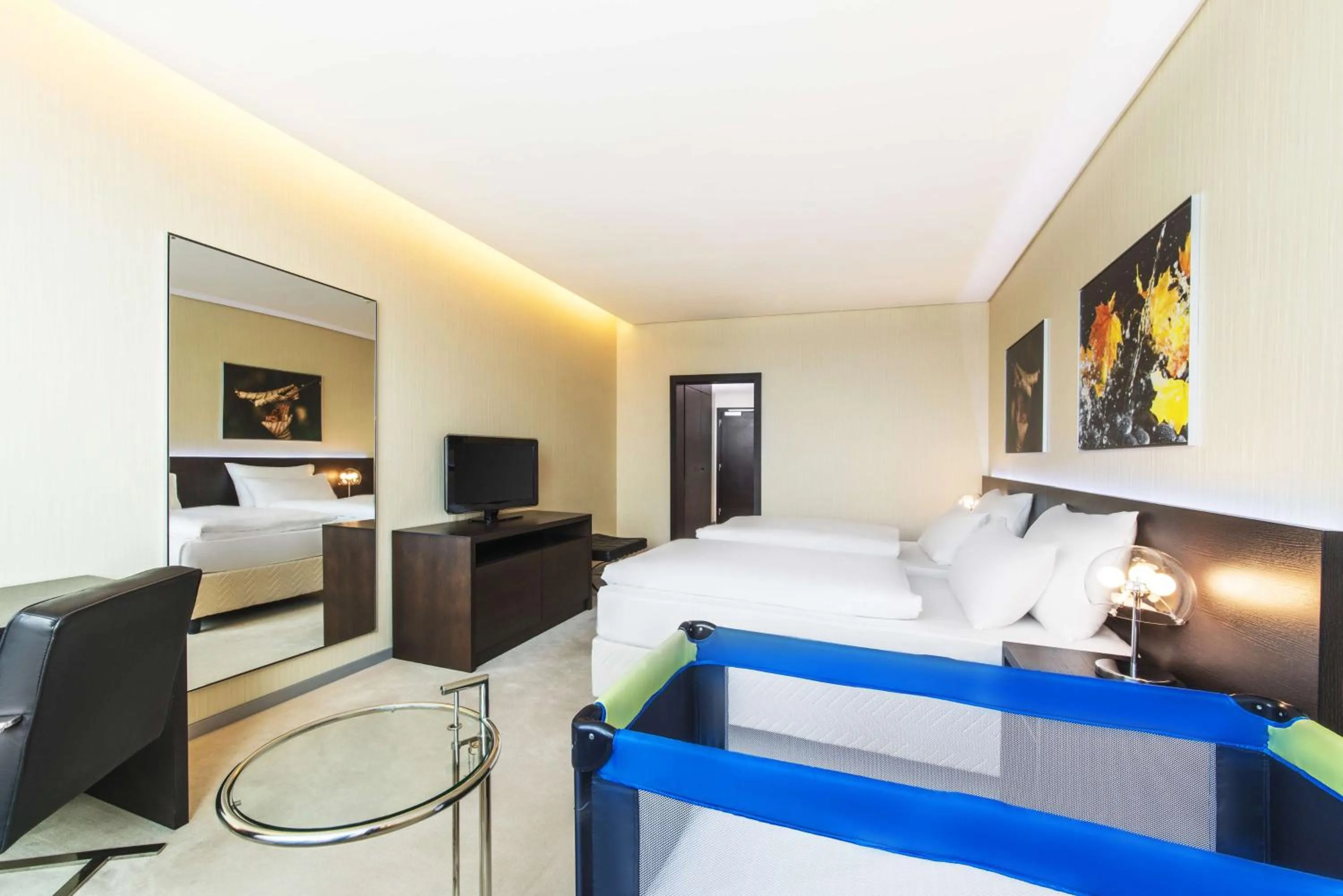 Photo of the whole room, Bed in NH Bratislava Gate One