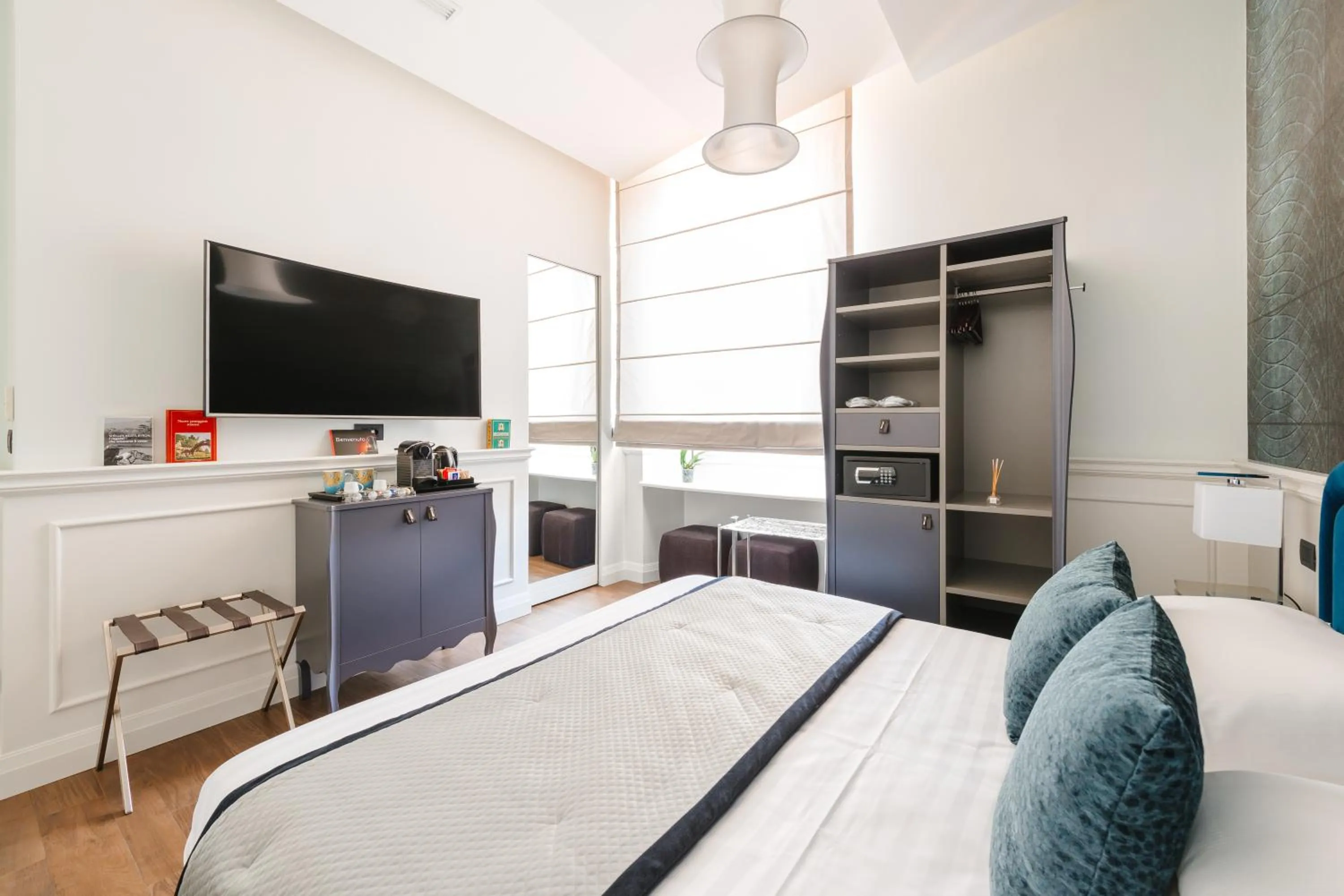 TV and multimedia, Bed in DC Collection Spagna