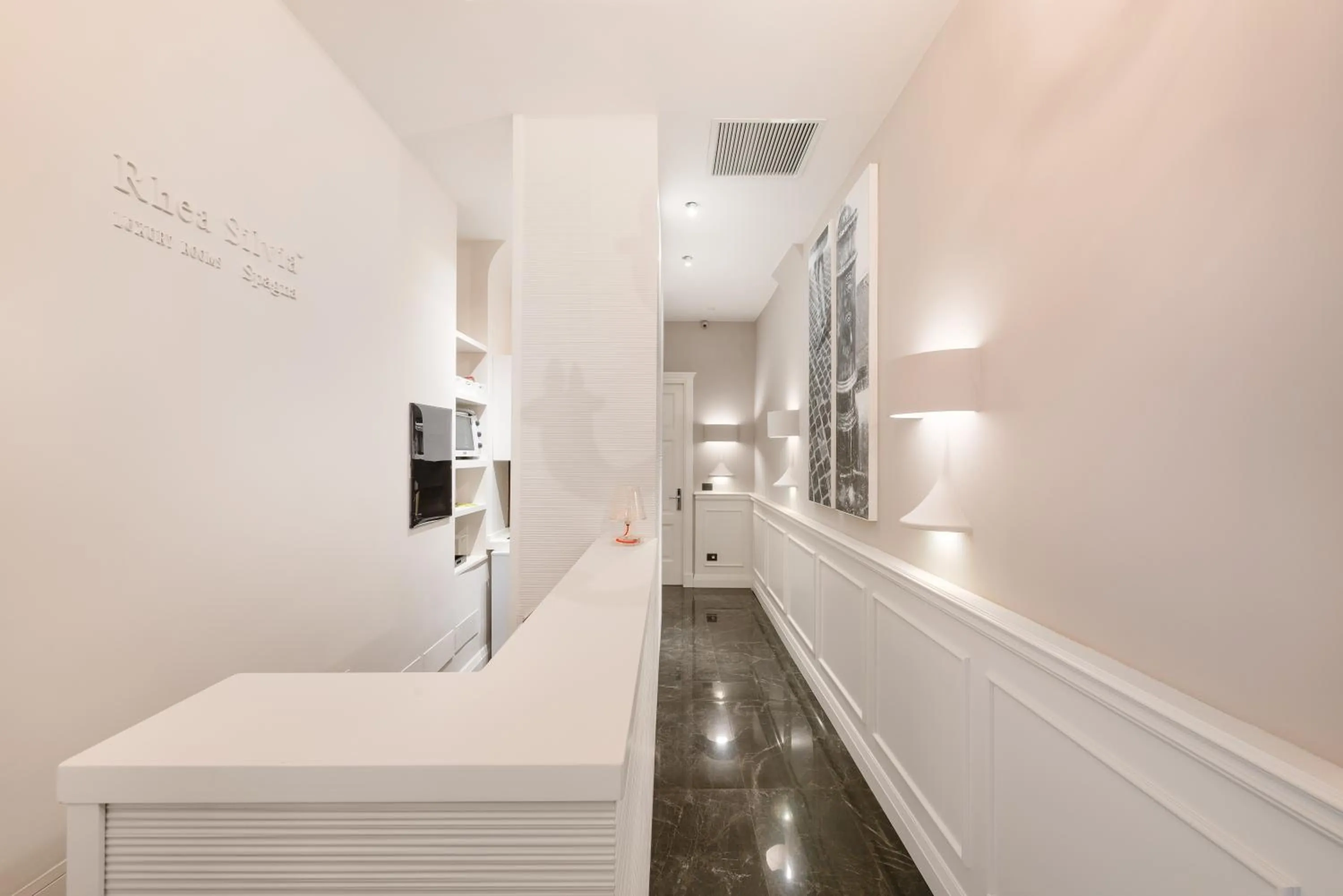 Lobby or reception in DC Collection Spagna