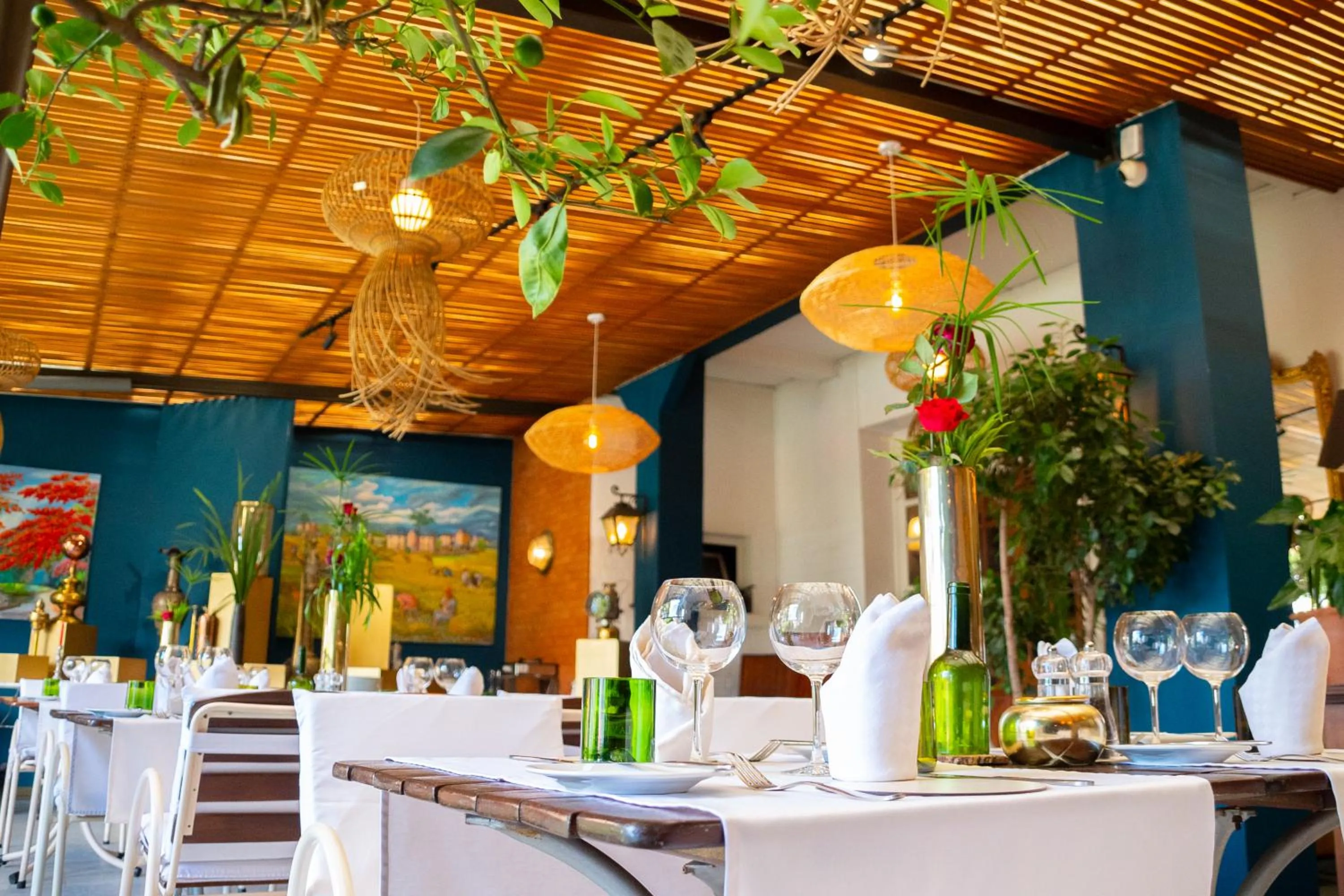 Restaurant/places to eat in La Varangue