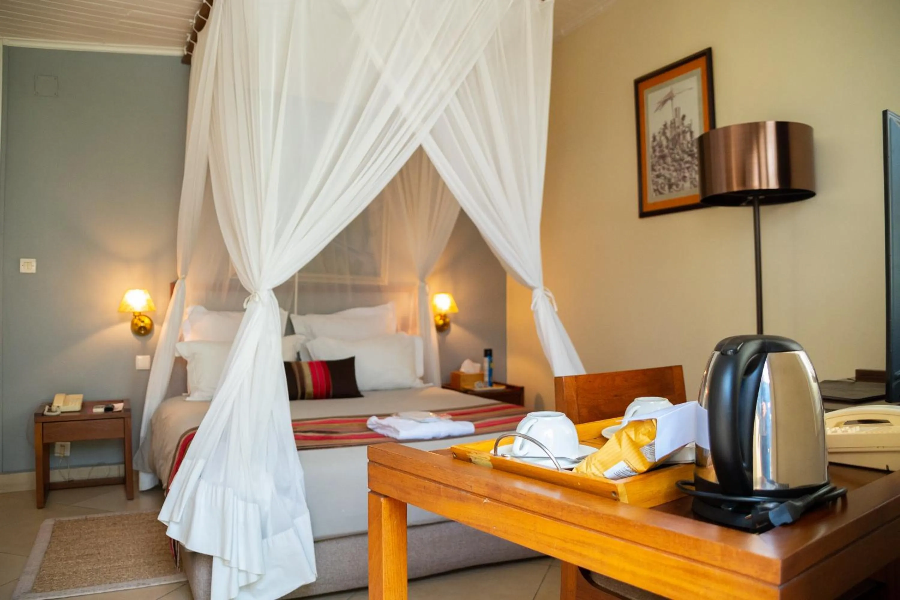 Property building, Bed in La Varangue