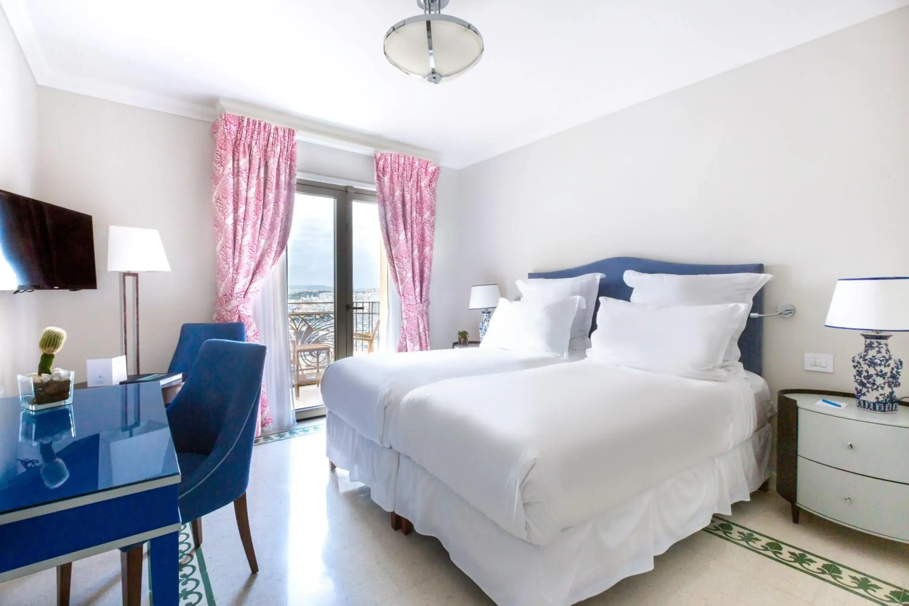 Executive Twin Room in The Phoenicia Malta - The Leading Hotels of the World Executive Twin Room in The Phoenicia Malta - The Leading Hotels of the World
