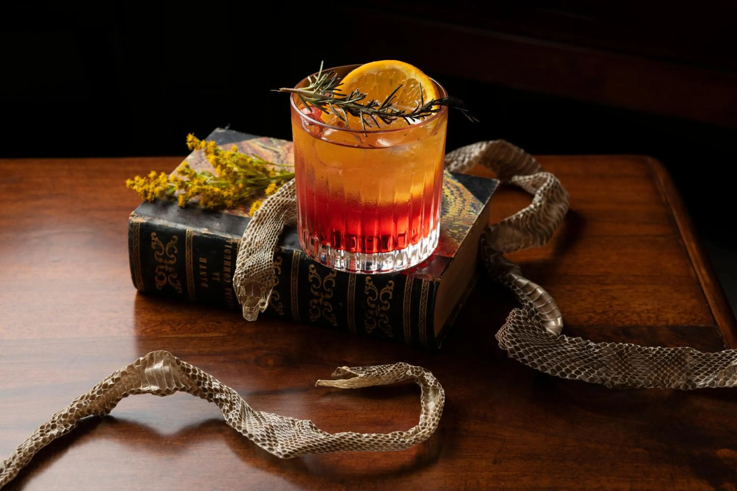 Lounge or bar in The Phoenicia Malta - The Leading Hotels of the World