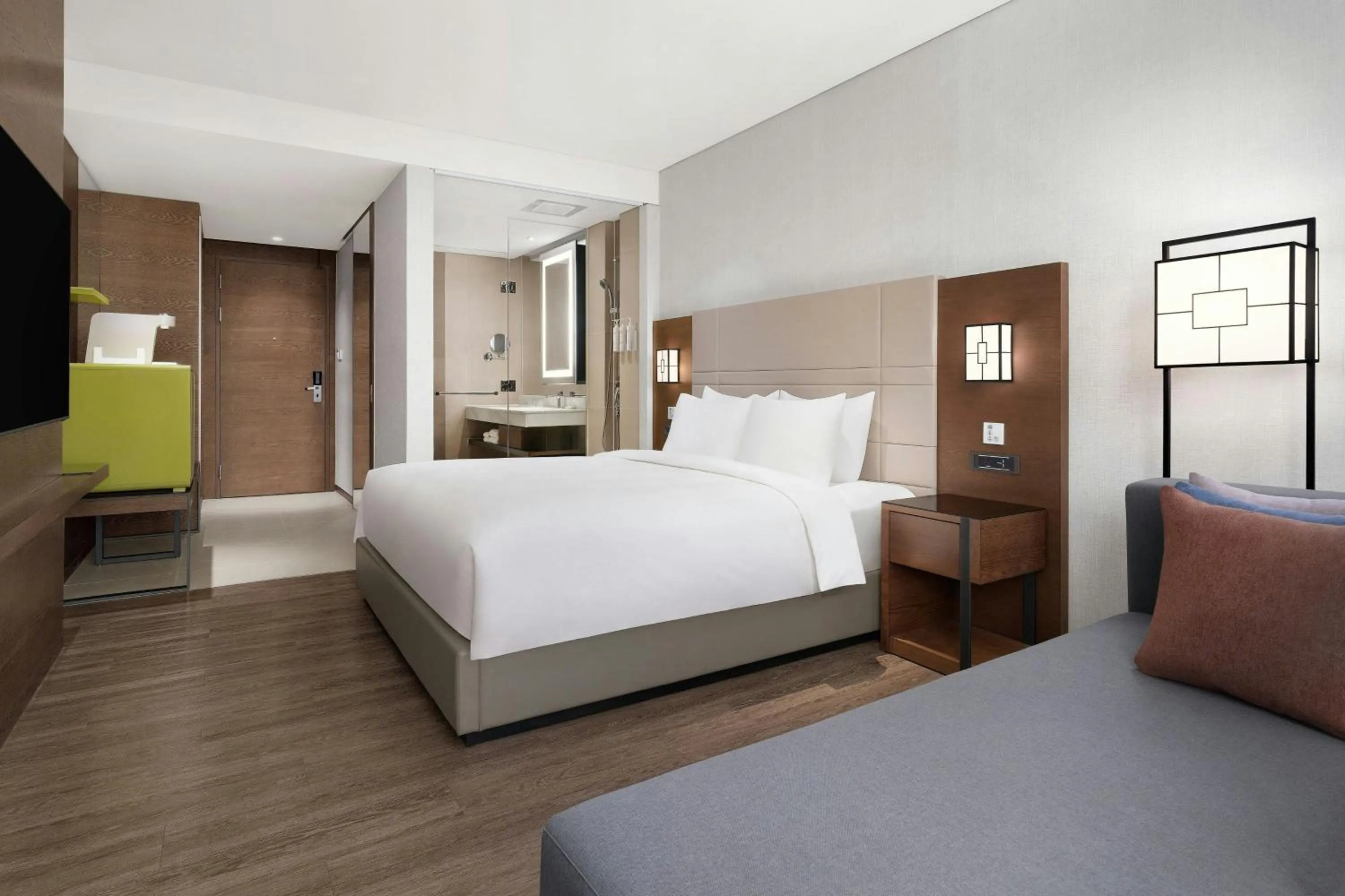 Photo of the whole room, Bed in Courtyard by Marriott Seoul Namdaemun