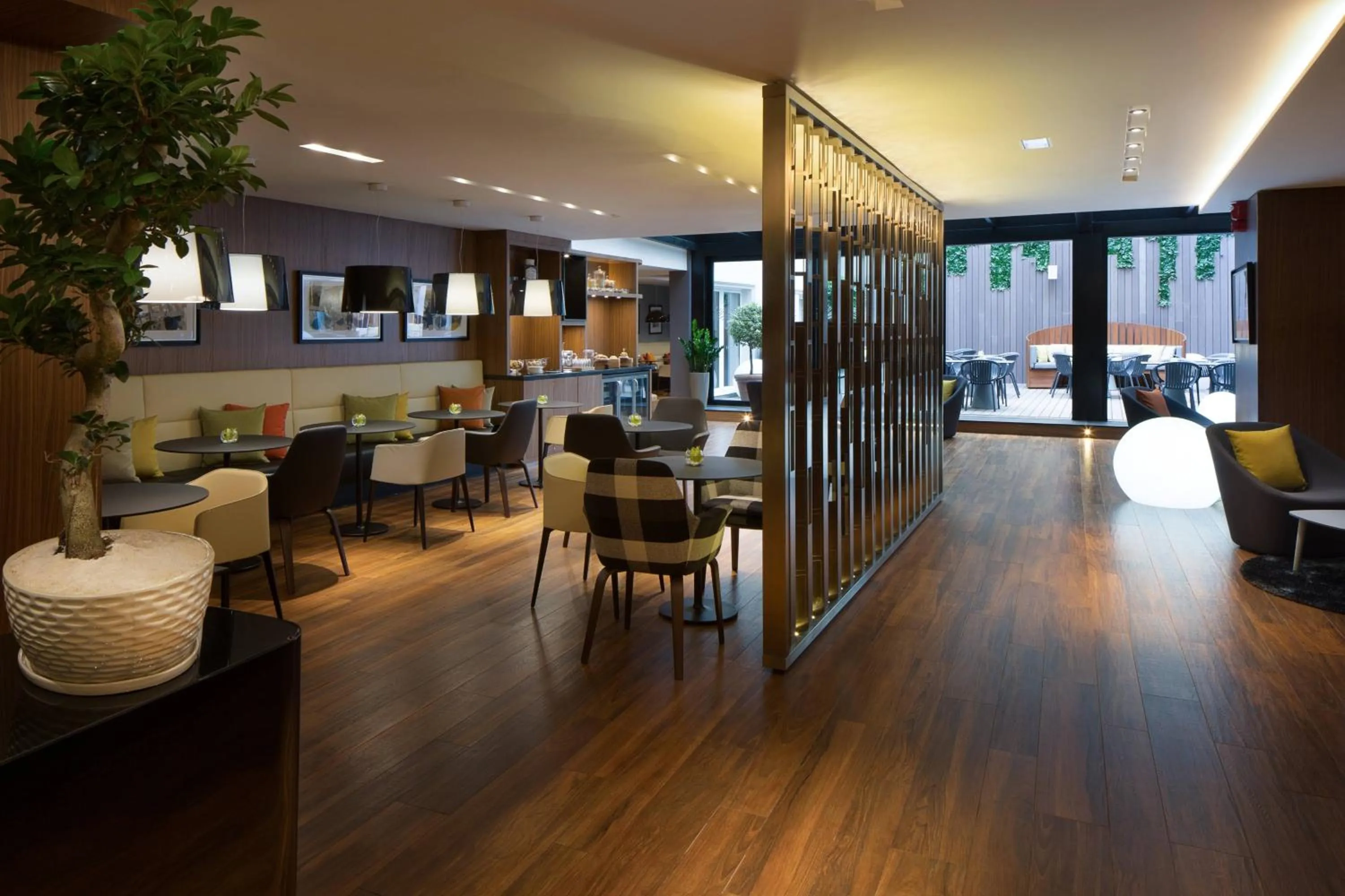 Lounge or bar in Skopje Marriott Hotel