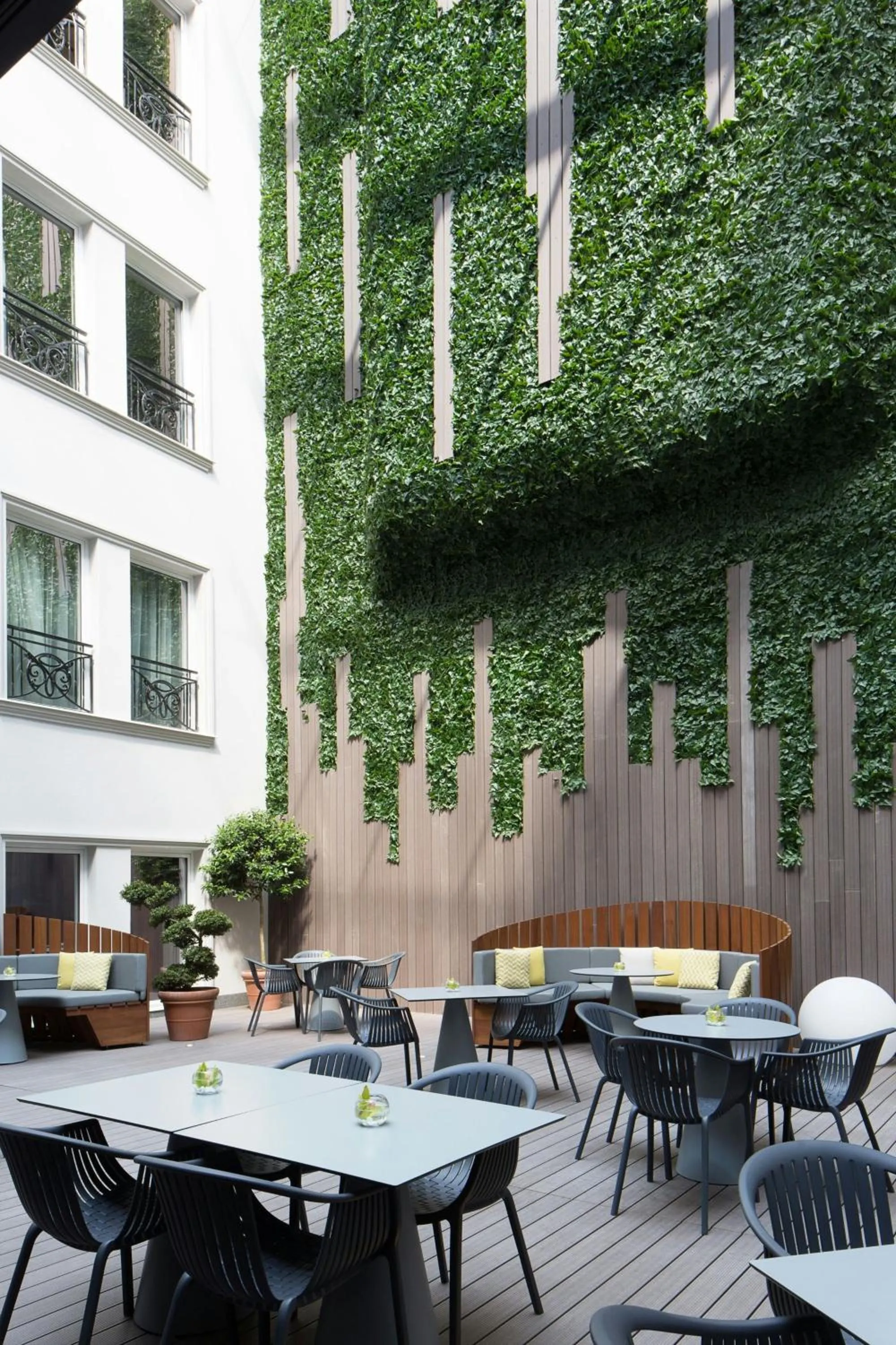 Lounge or bar in Skopje Marriott Hotel