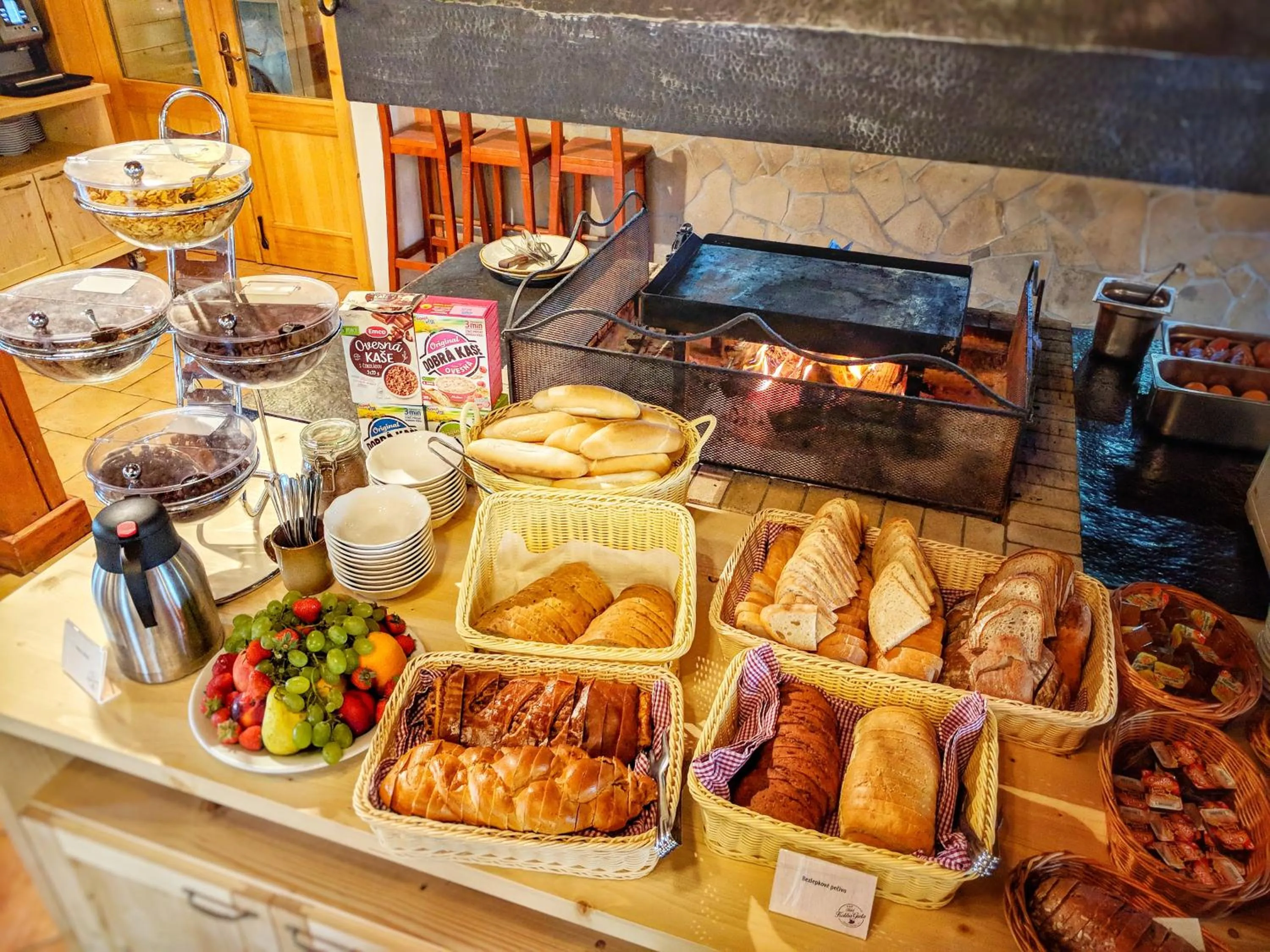 Restaurant/places to eat in Hotel Koliba Greta