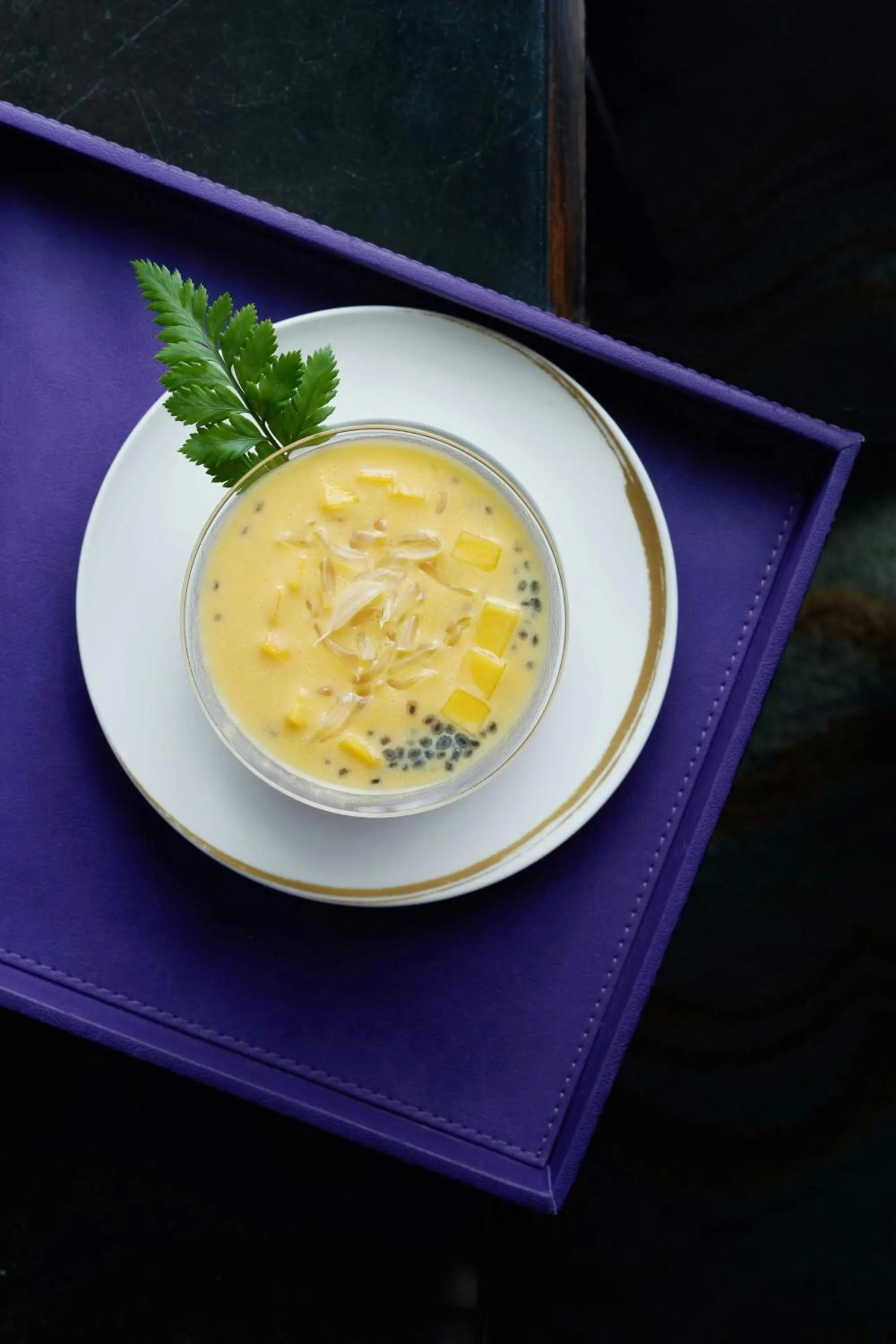 Restaurant/places to eat in The Ritz-Carlton Shanghai, Pudong