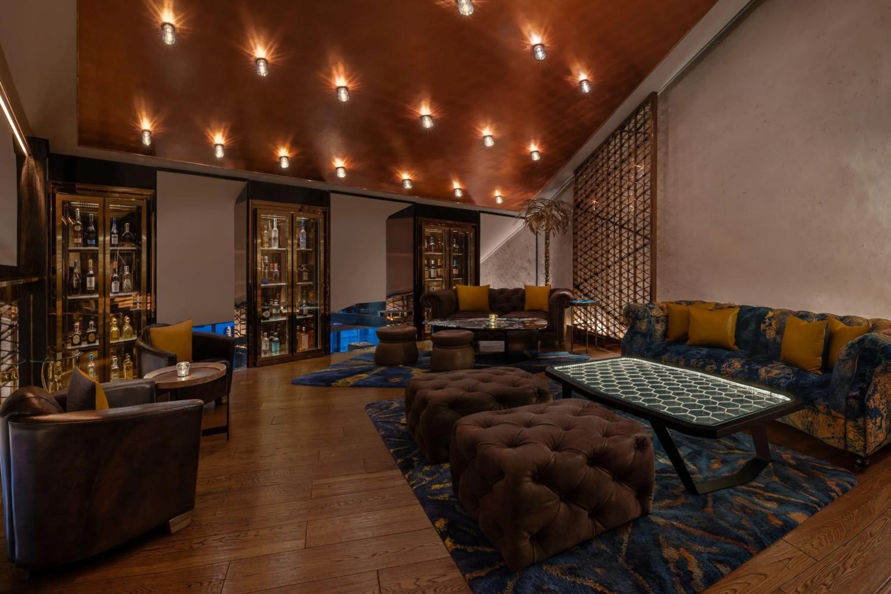 Restaurant/places to eat in The Ritz-Carlton Shanghai, Pudong